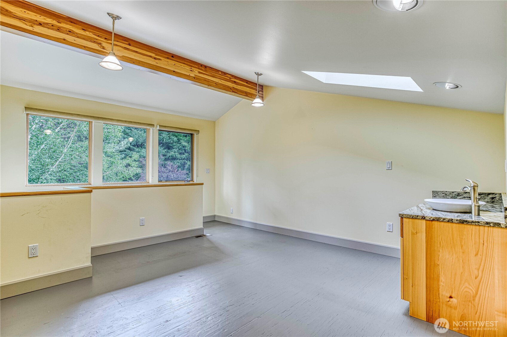 7580 Icicle Road Property Photo 27