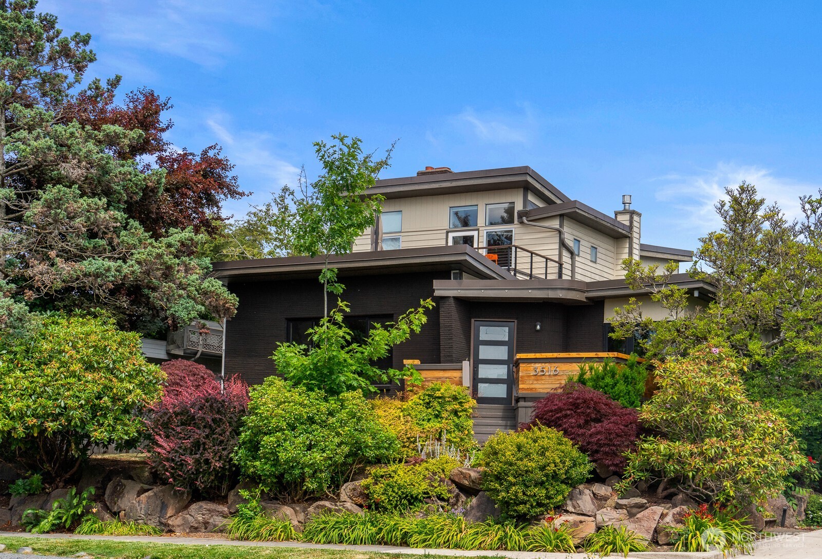 3516 Ne 43rd Street Property Photo 1