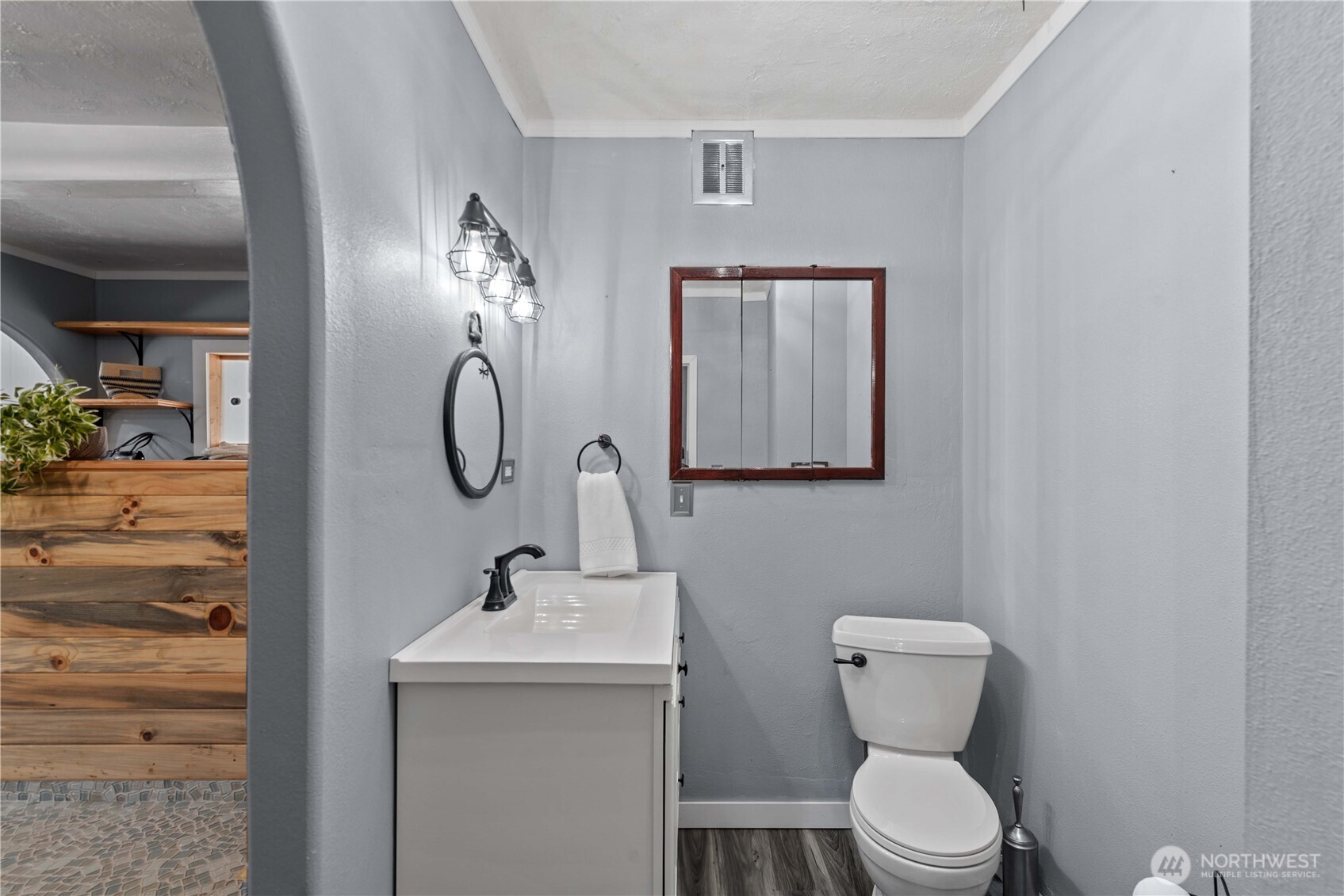 22 S Emerson Avenue Property Photo 8
