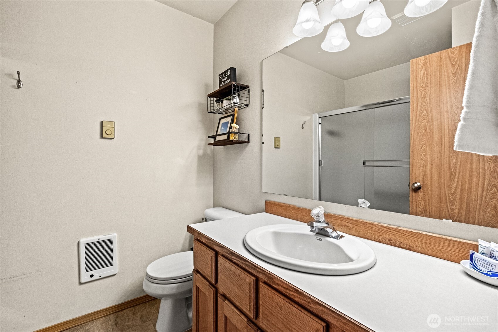 475 Alpine Place 2 Property Photo 18