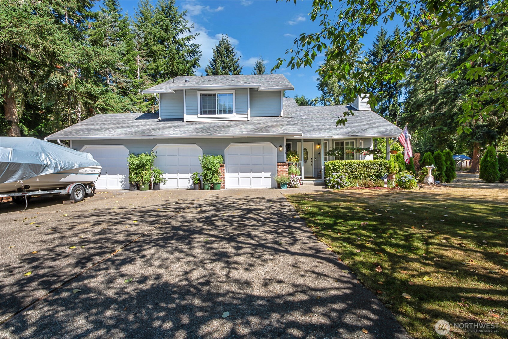 8215 242nd Street Property Photo 3