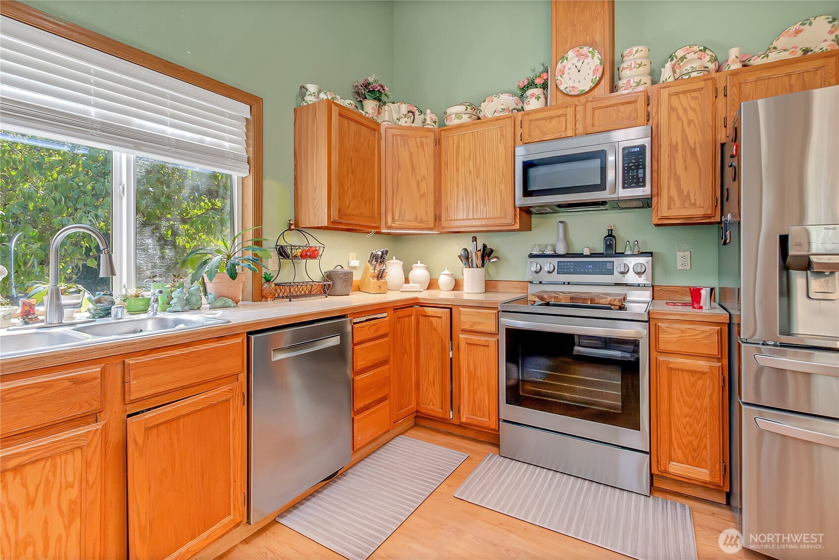 8215 242nd Street Property Photo 11