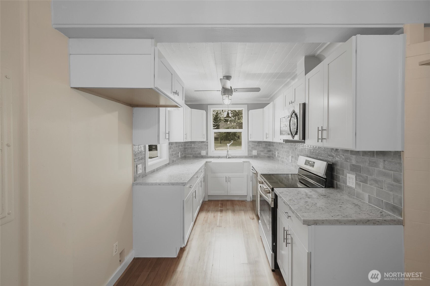 26706 Park Avenue Property Photo 11