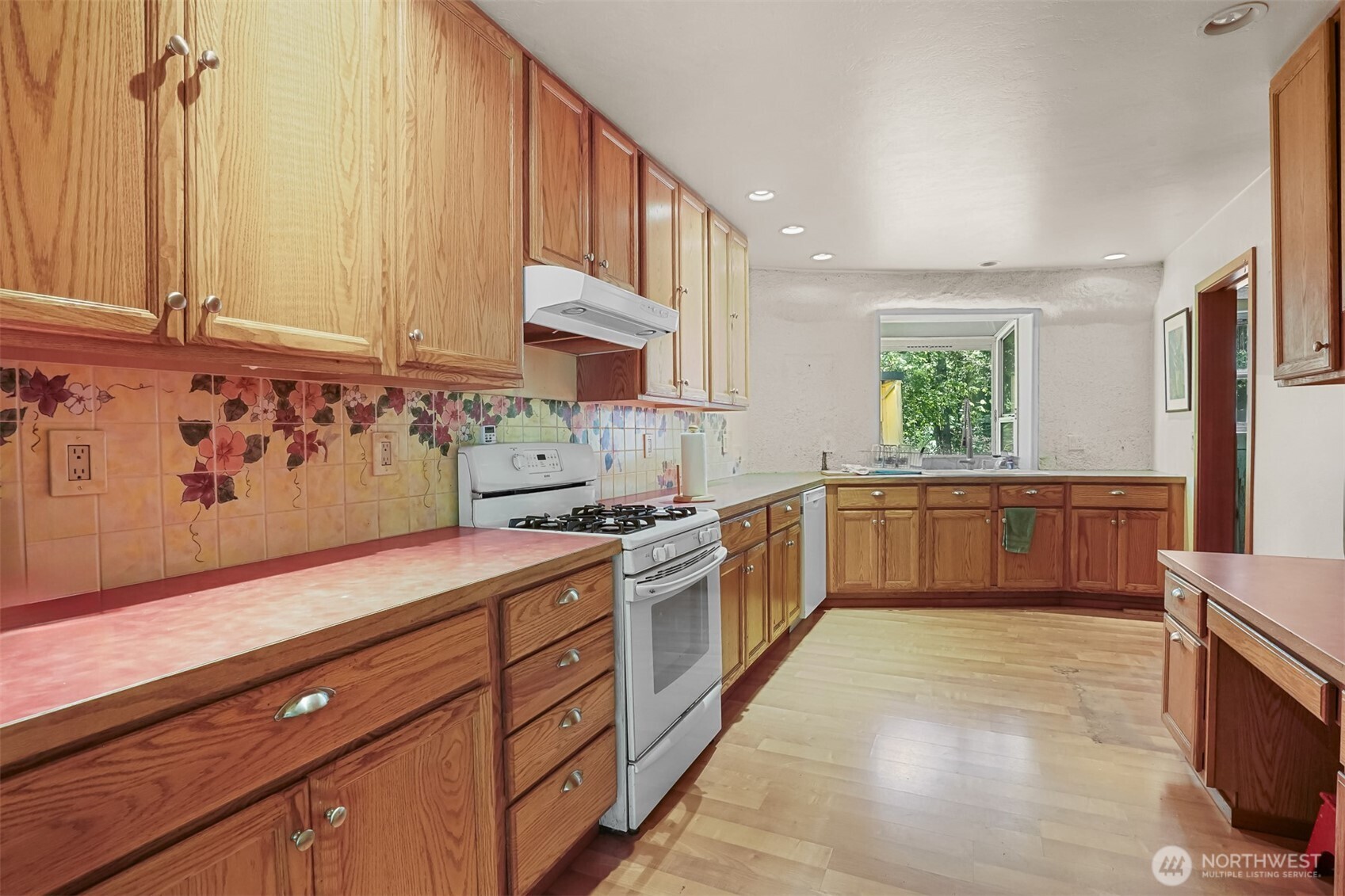 14831 Rainier View Drive Property Photo 6