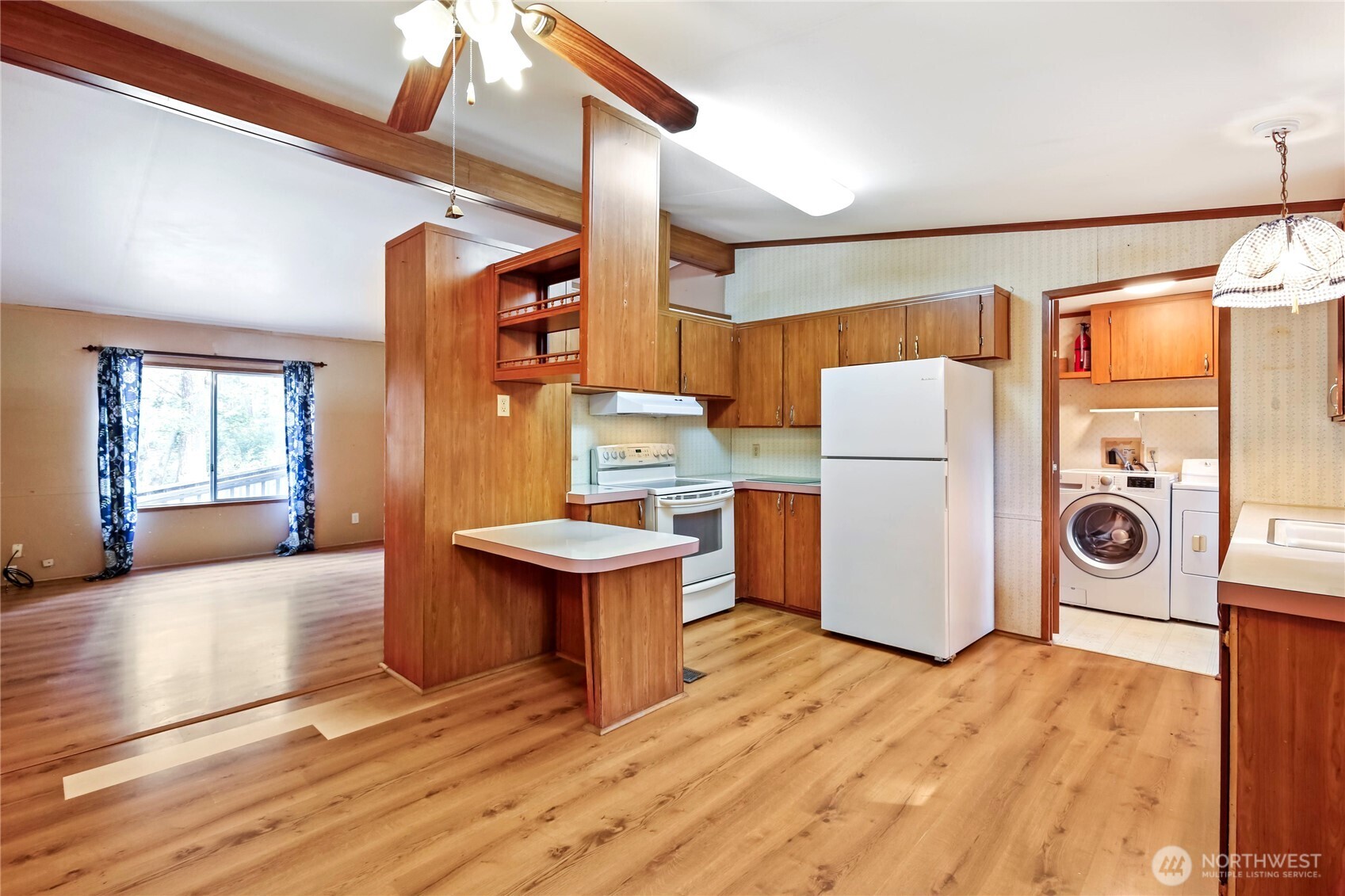 80 E Skookum Drive Property Photo 6