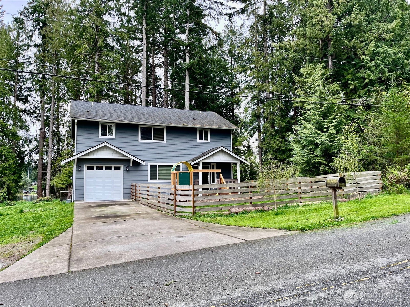 31327 W Lake Ketchum Road Property Photo 1
