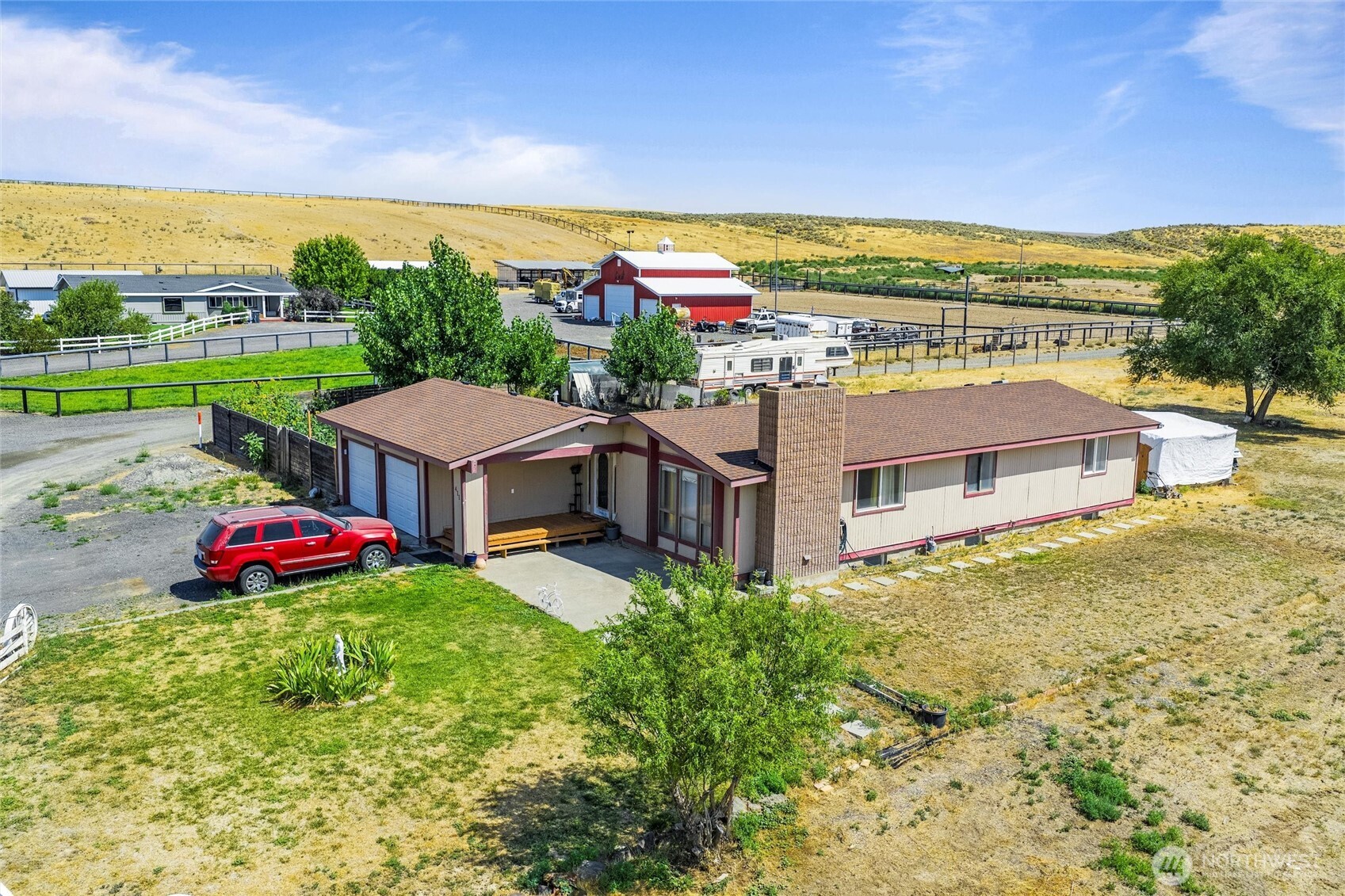 411 N Wahl Property Photo 1