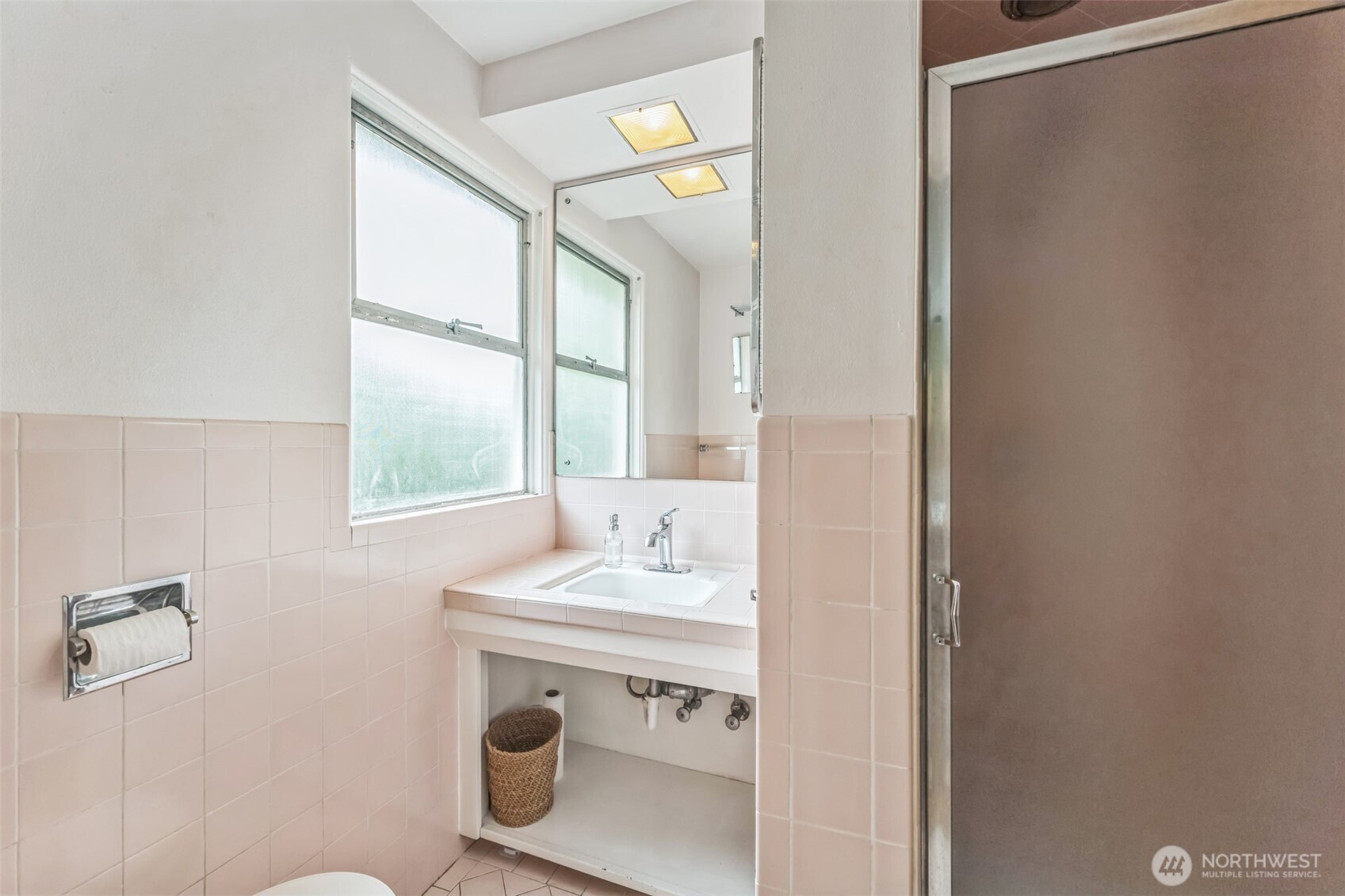 11521 Corliss Avenue Property Photo 33