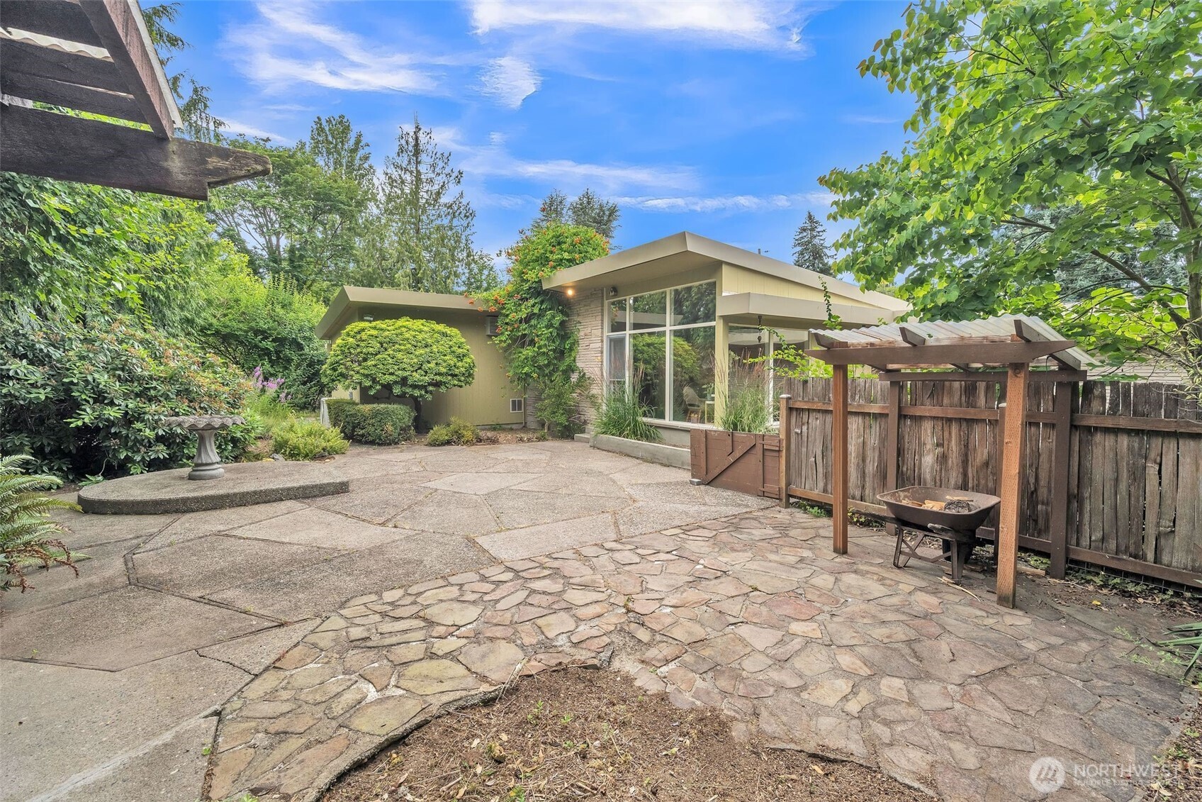 11521 Corliss Avenue Property Photo 38