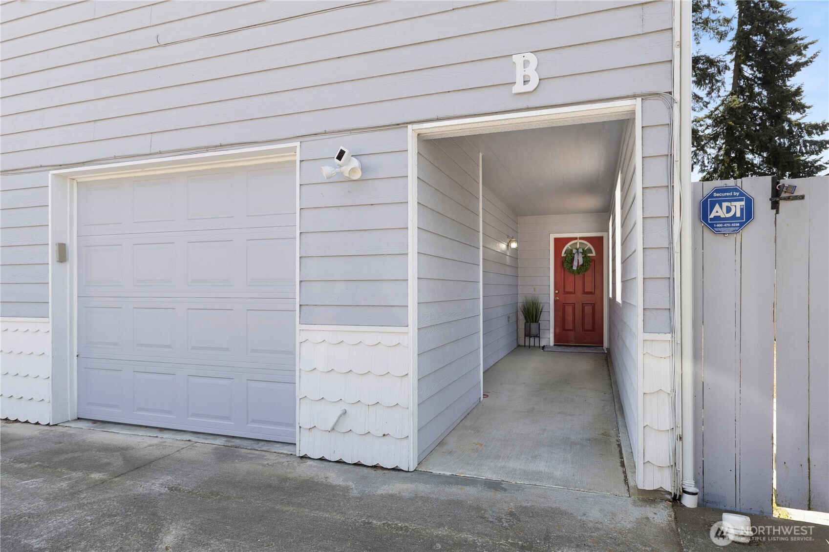 3615 Auburn Way B Property Photo 6