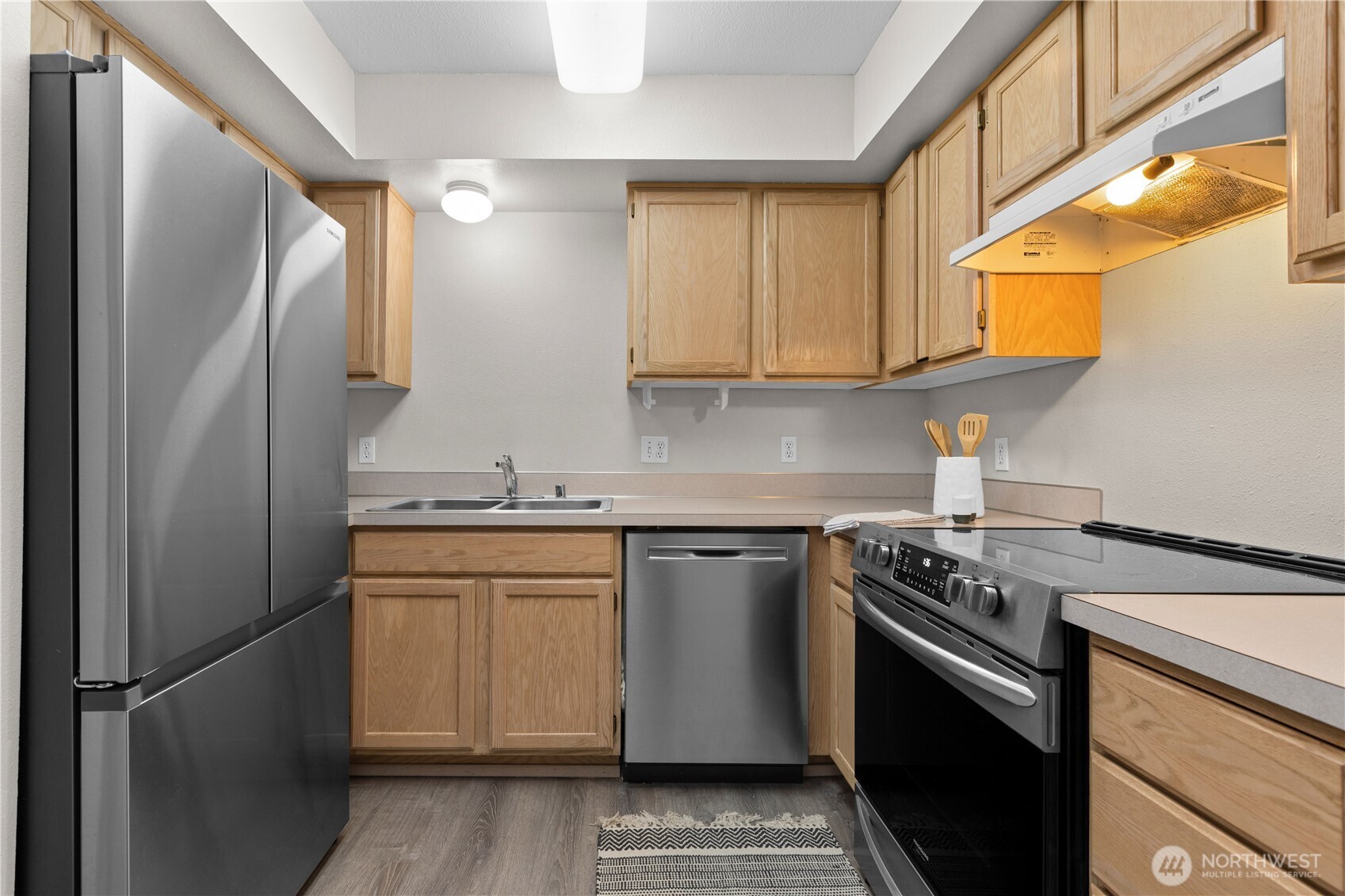 3615 Auburn Way B Property Photo 14