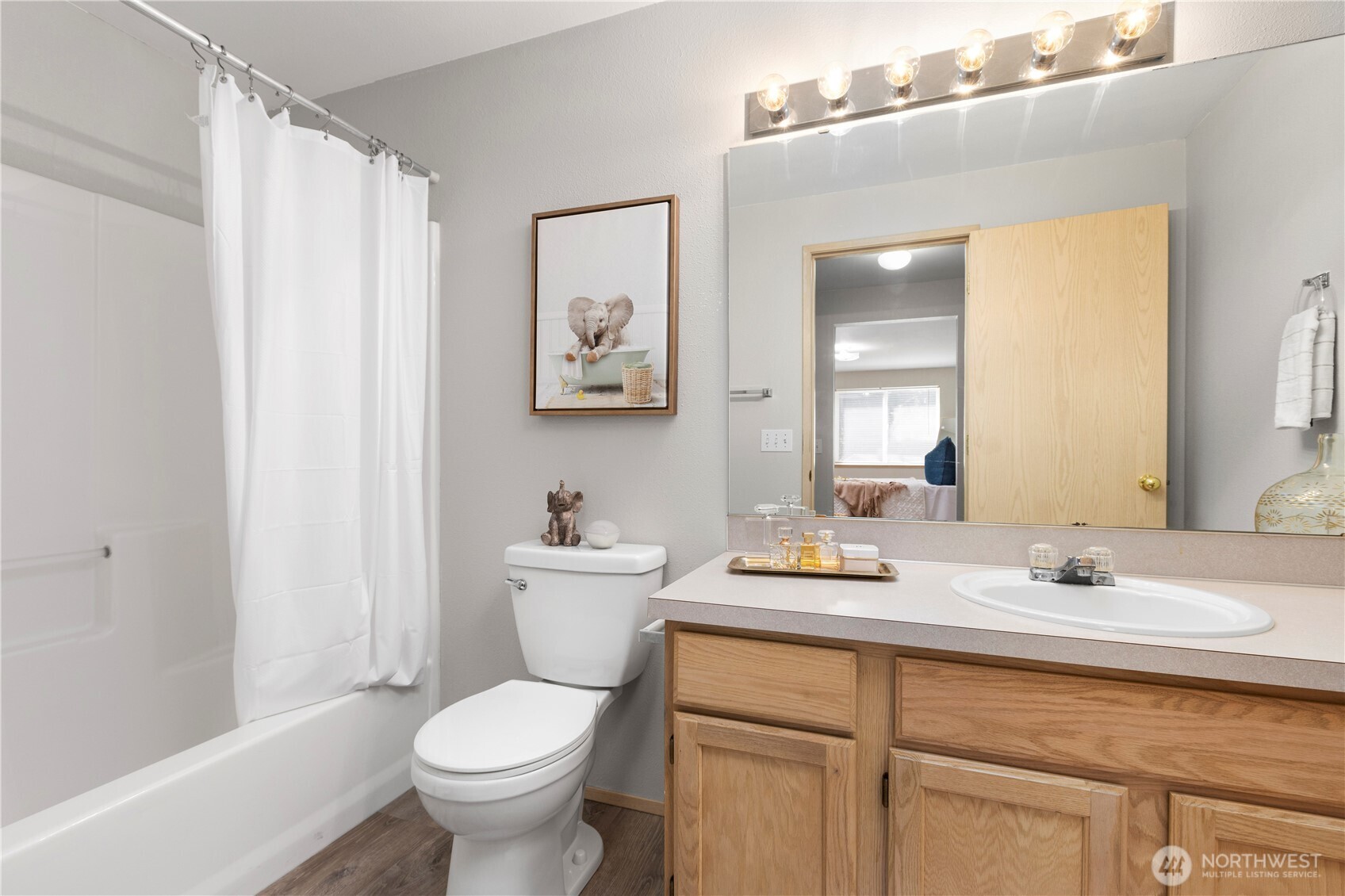 3615 Auburn Way B Property Photo 20