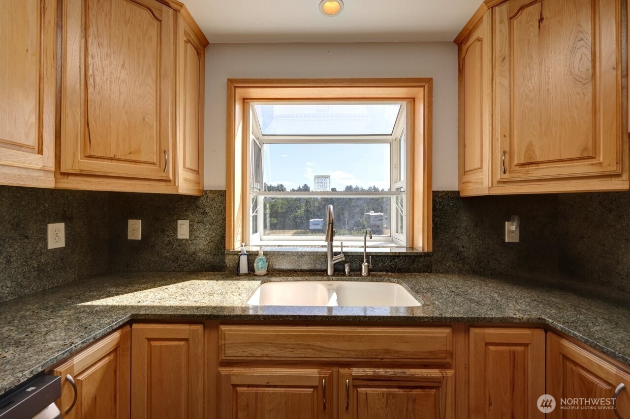 30715 G Street Property Photo 15