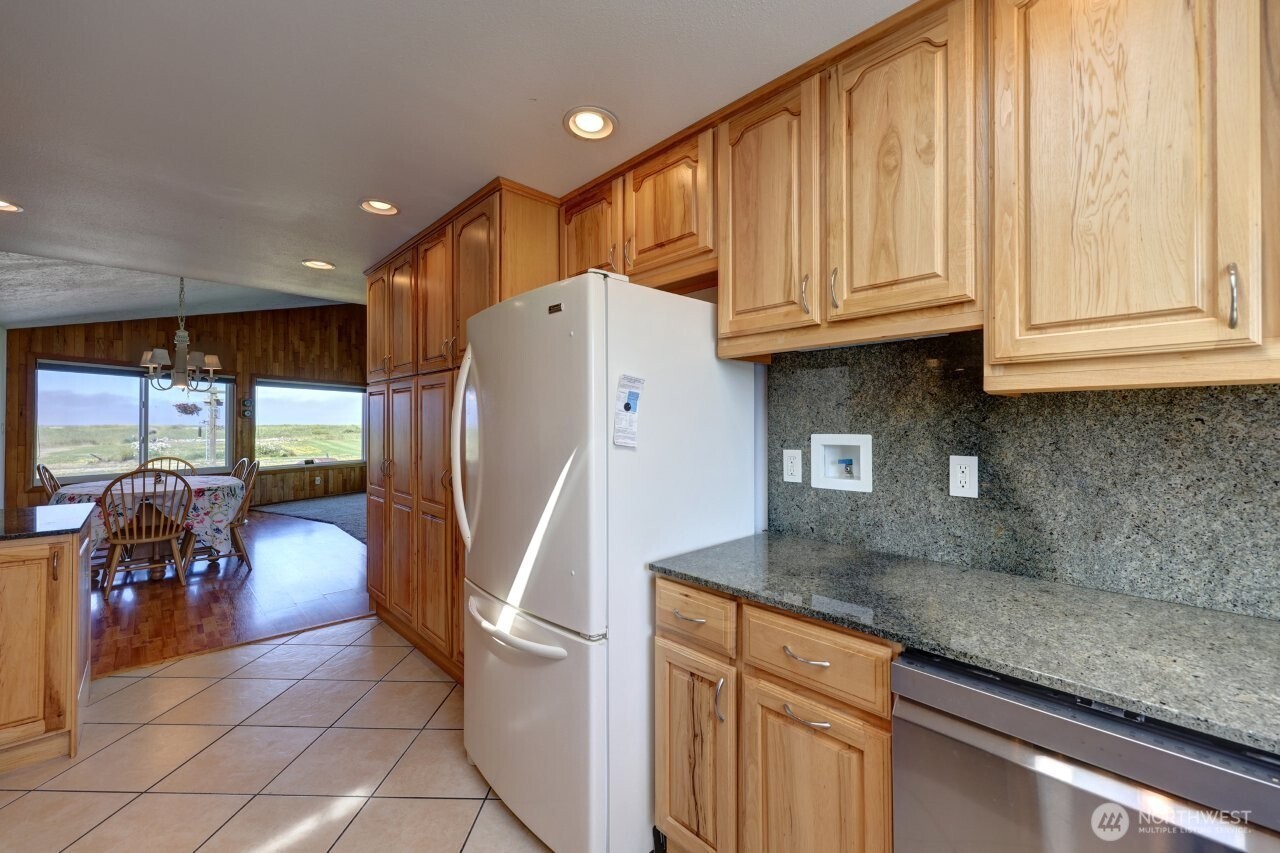 30715 G Street Property Photo 16