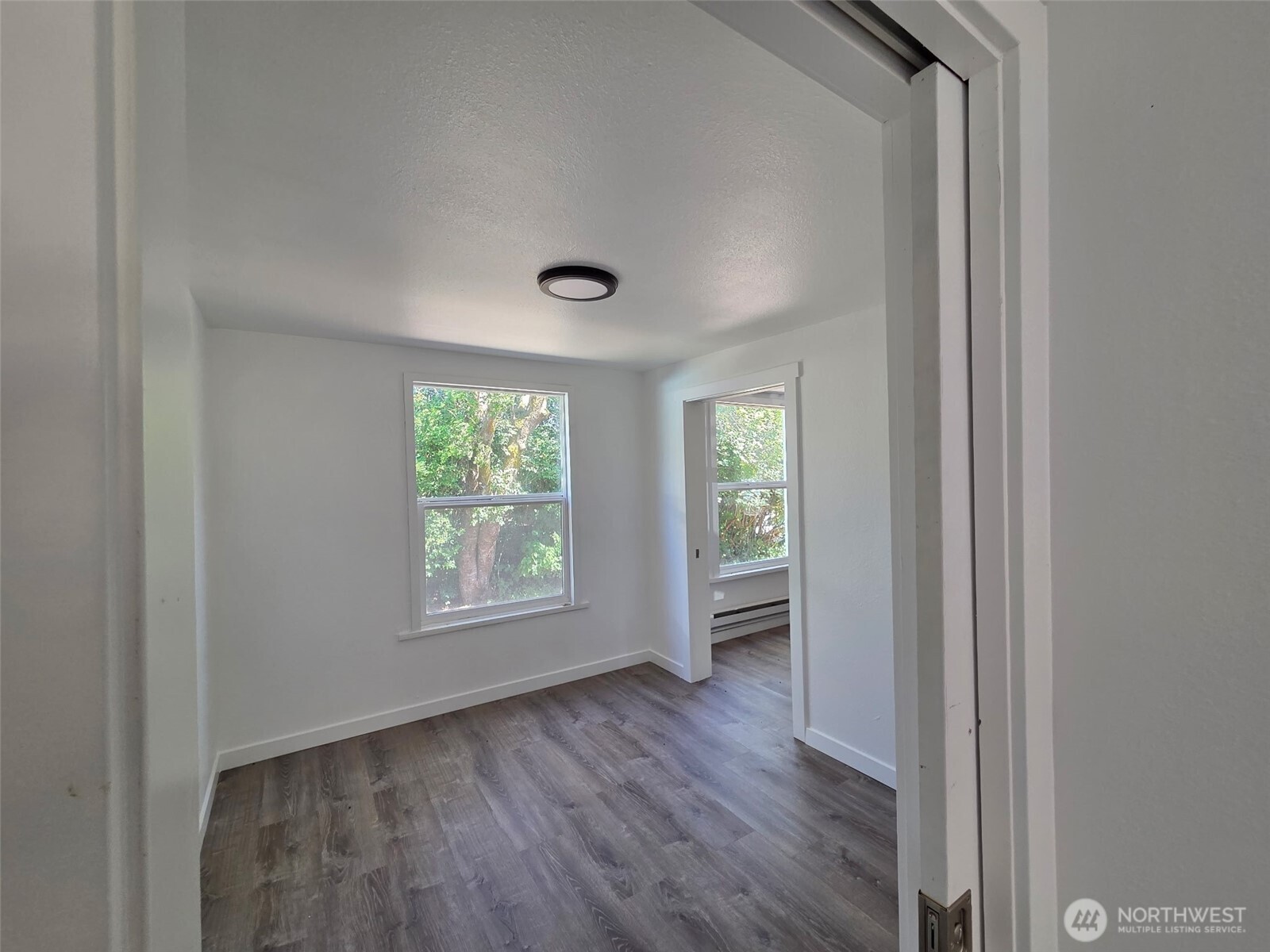 405 S 1st Street Property Photo 6