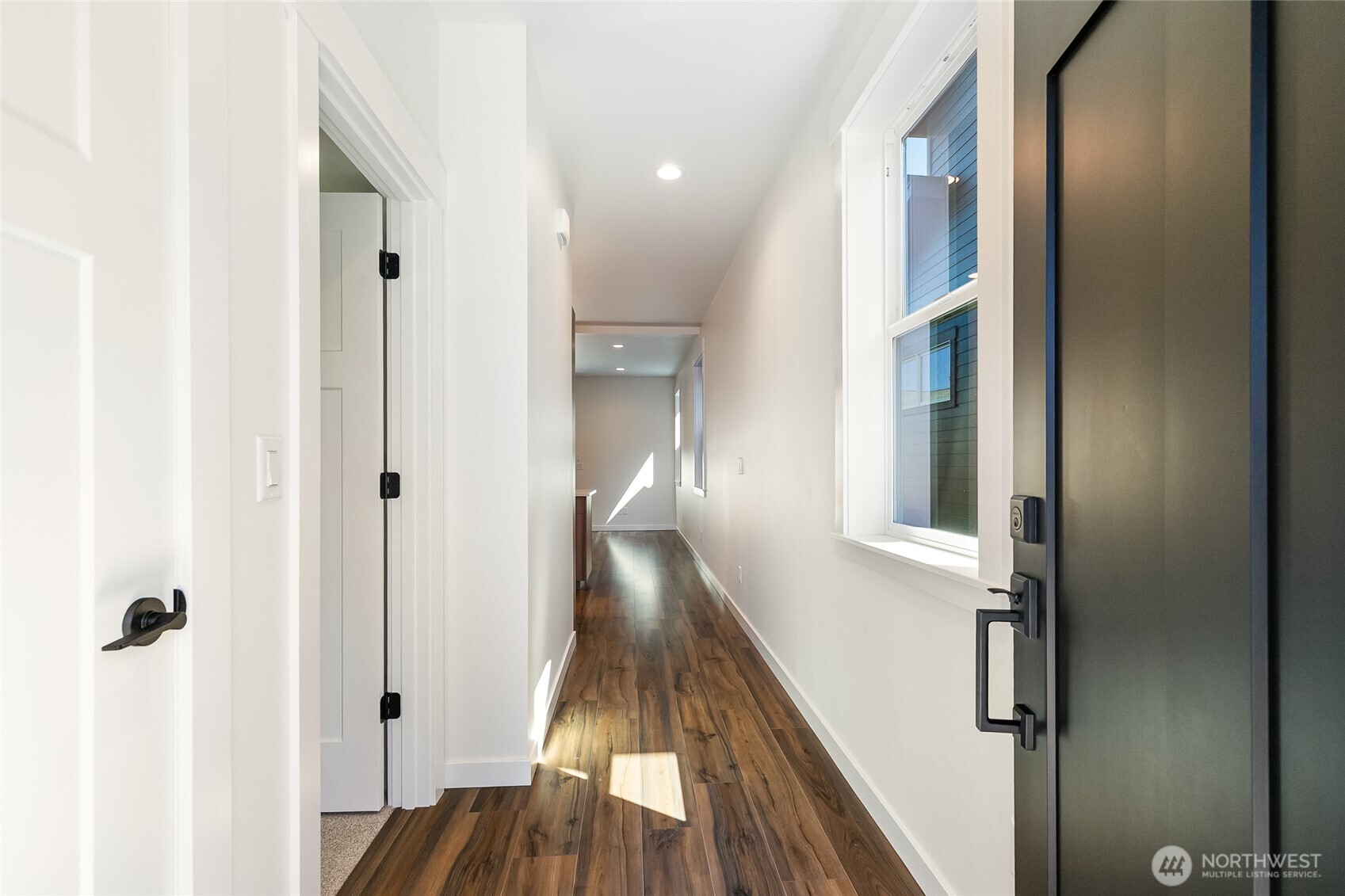 1366 Talus Way Property Photo 4