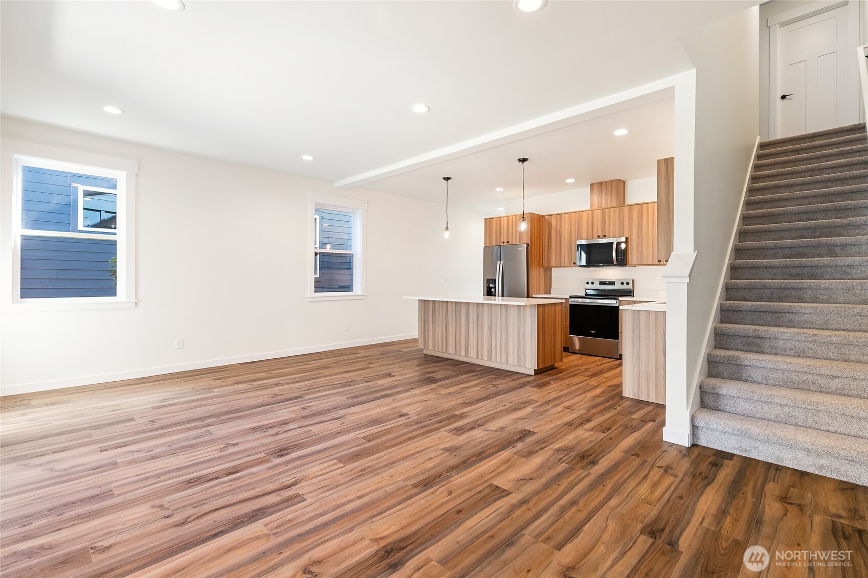 1366 Talus Way Property Photo 5