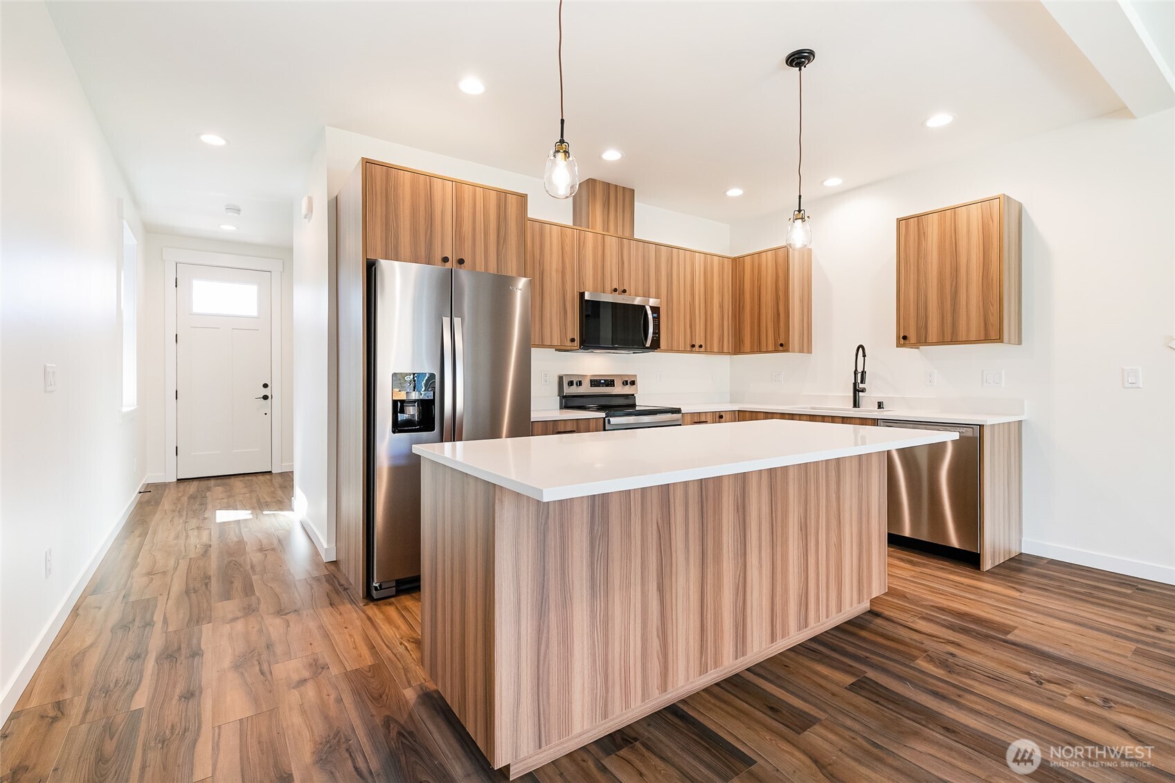 1366 Talus Way Property Photo 7