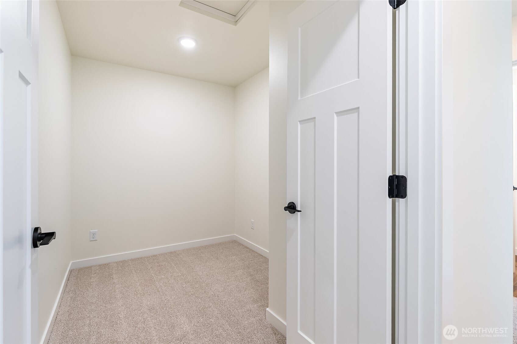 1366 Talus Way Property Photo 26