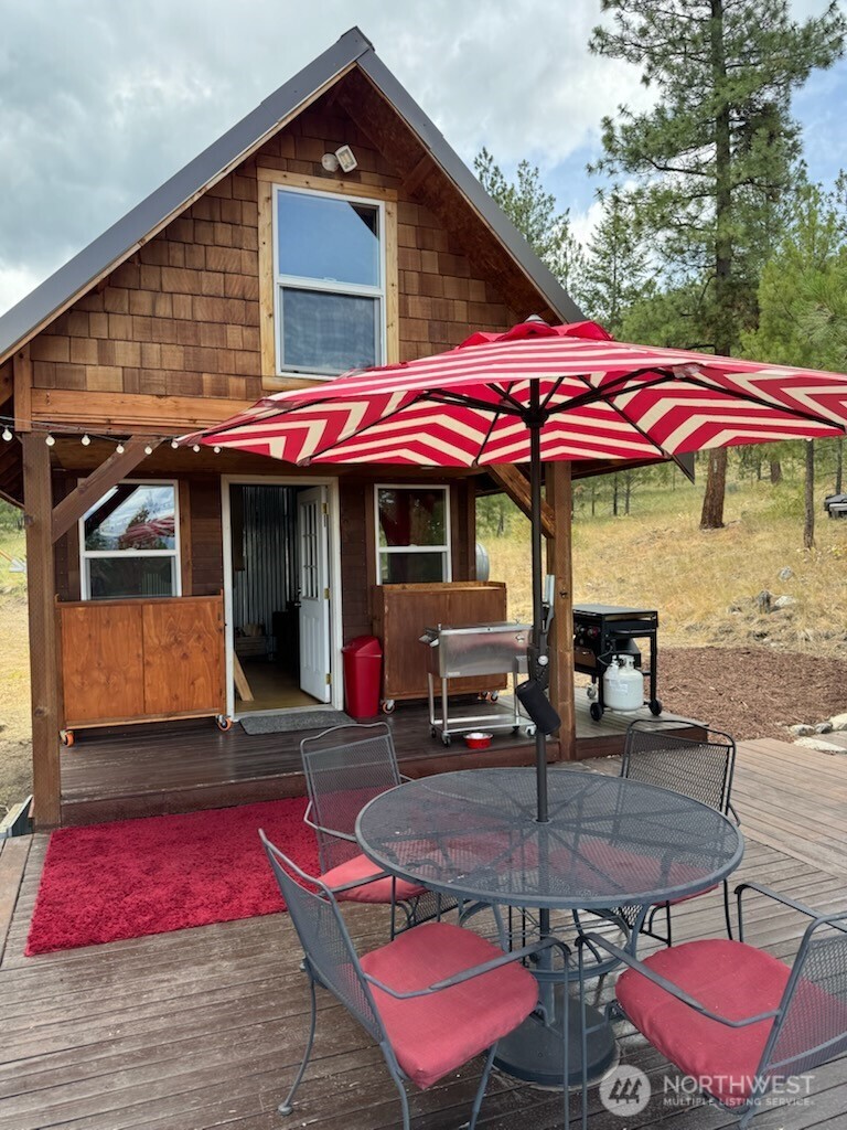330 Bench Creek Road Property Photo 1
