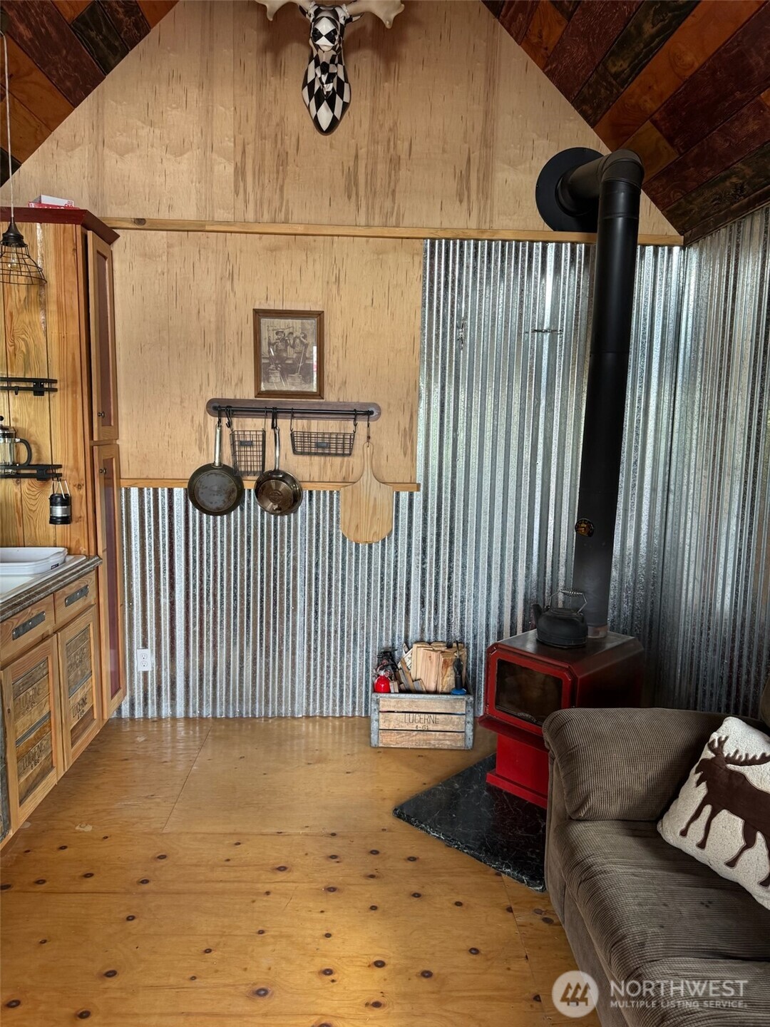 330 Bench Creek Road Property Photo 5