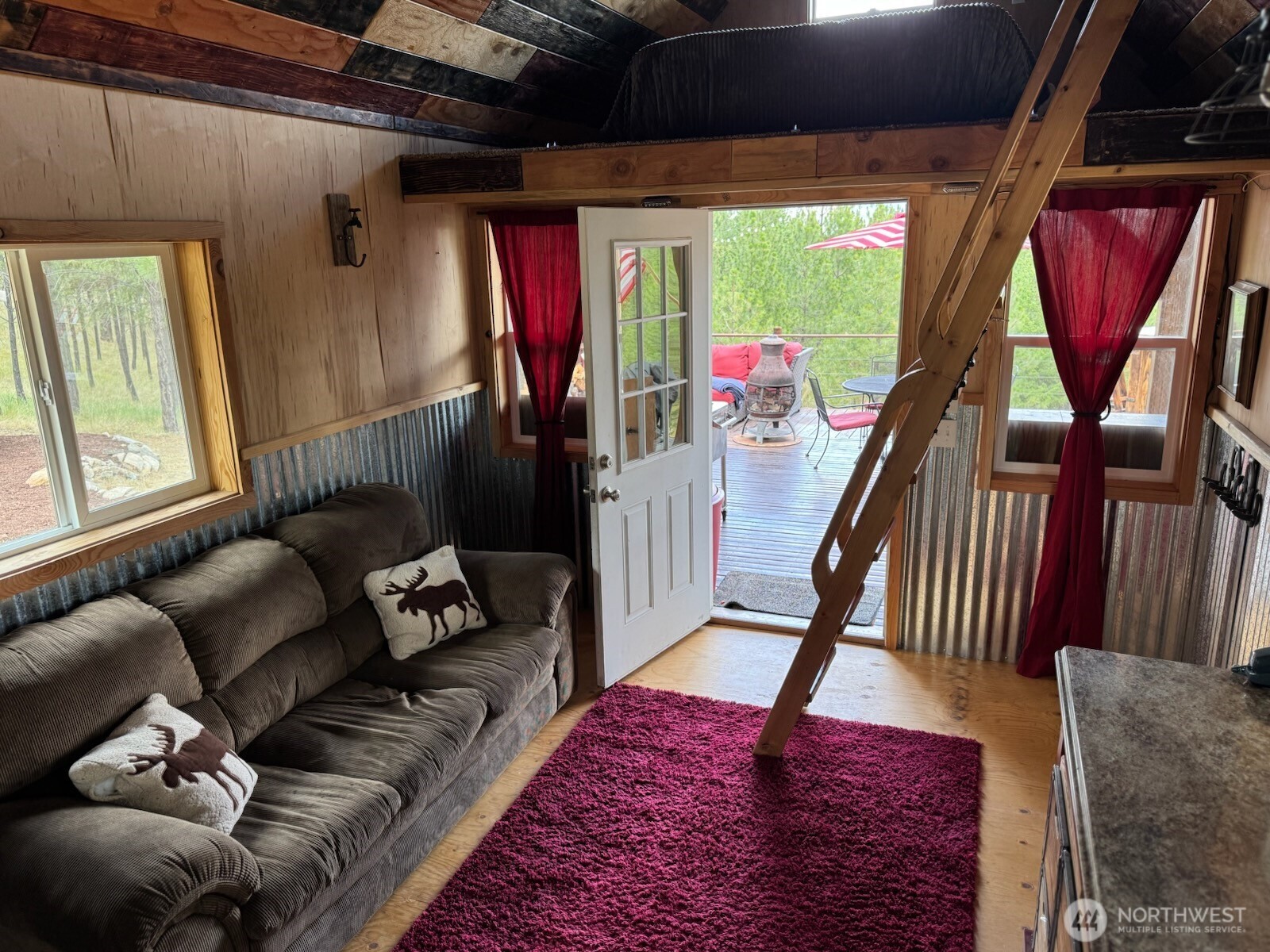 330 Bench Creek Road Property Photo 16