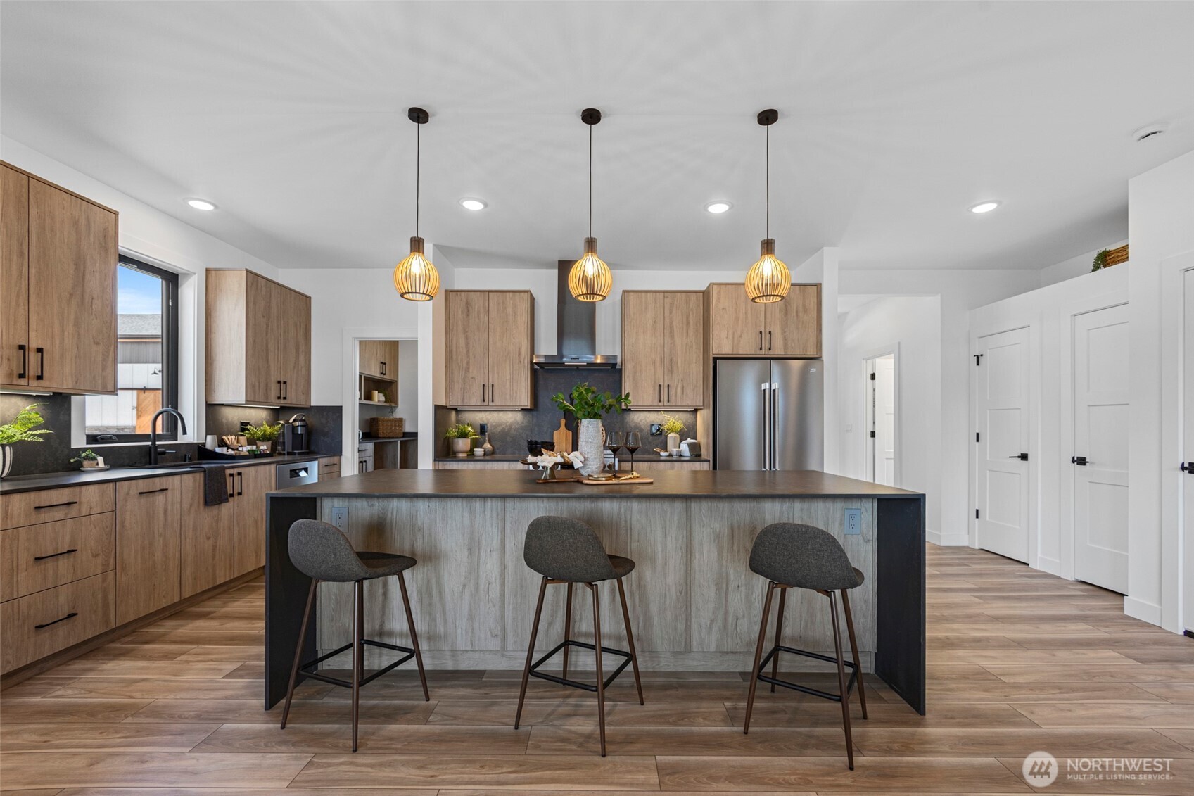 205 Pebblebrook Drive Property Photo 6