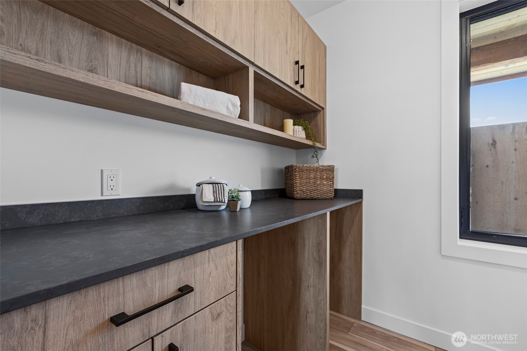 205 Pebblebrook Drive Property Photo 10