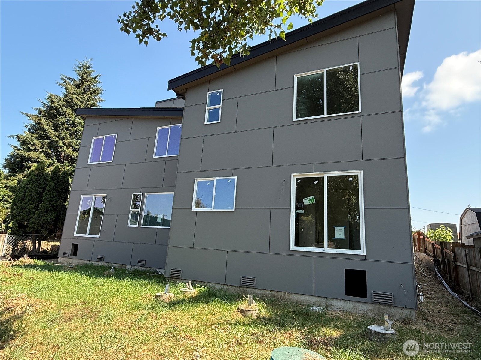 12017 5th Avenue A Property Photo 5