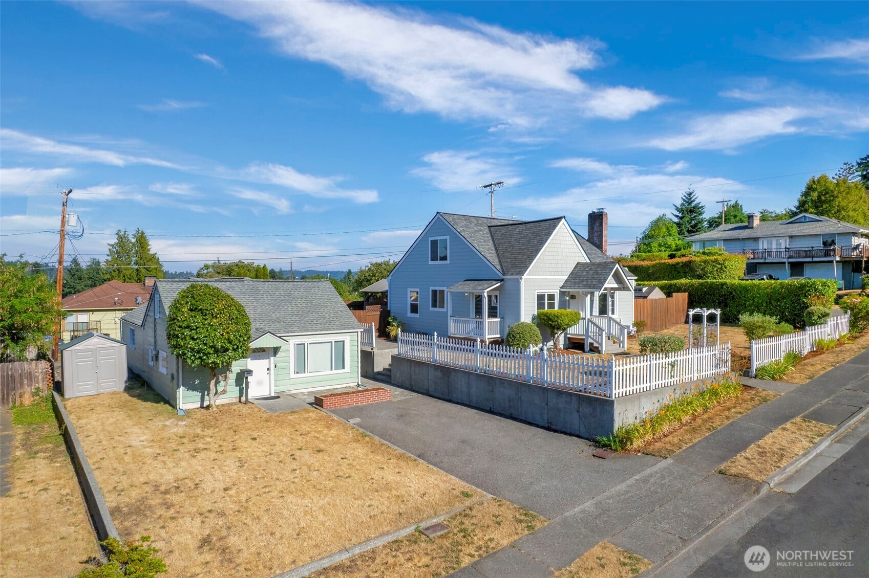 2400 Veldee Avenue Property Photo 1