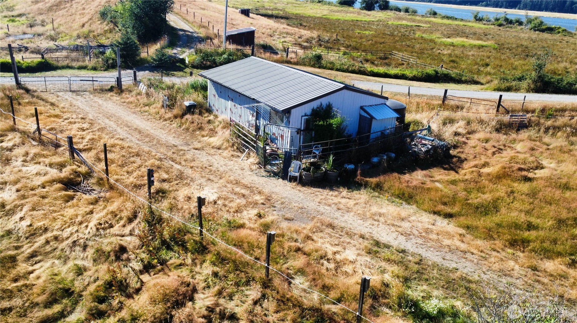 752 Parapala Property Photo 9