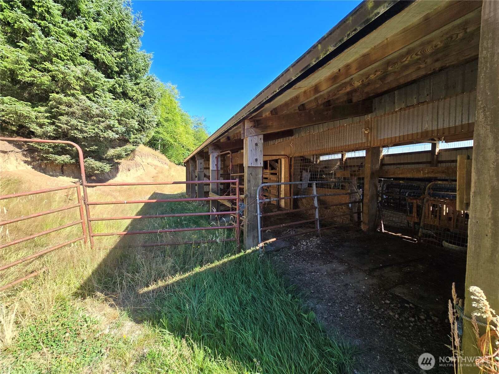 752 Parapala Property Photo 22