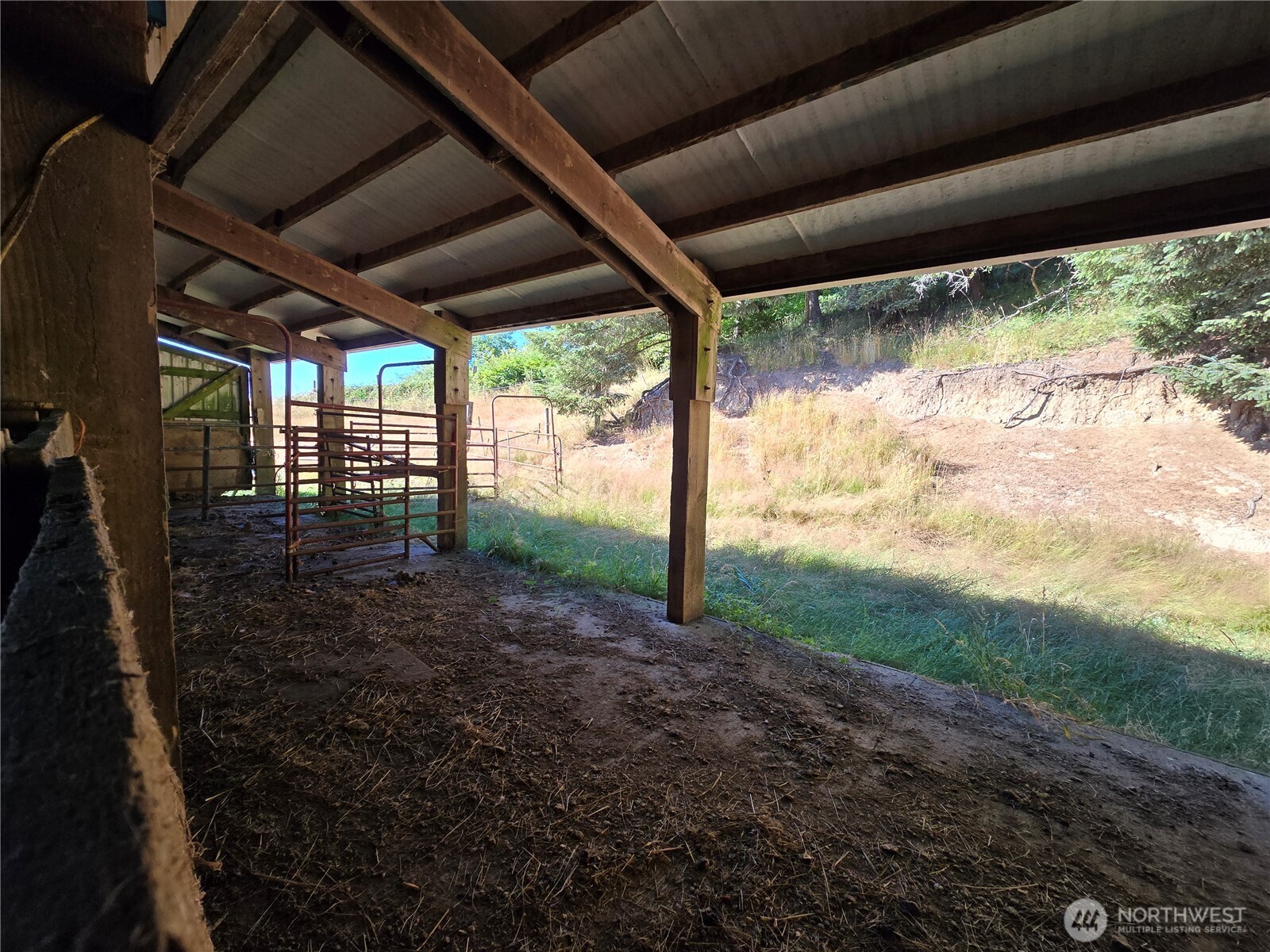 752 Parapala Property Photo 24