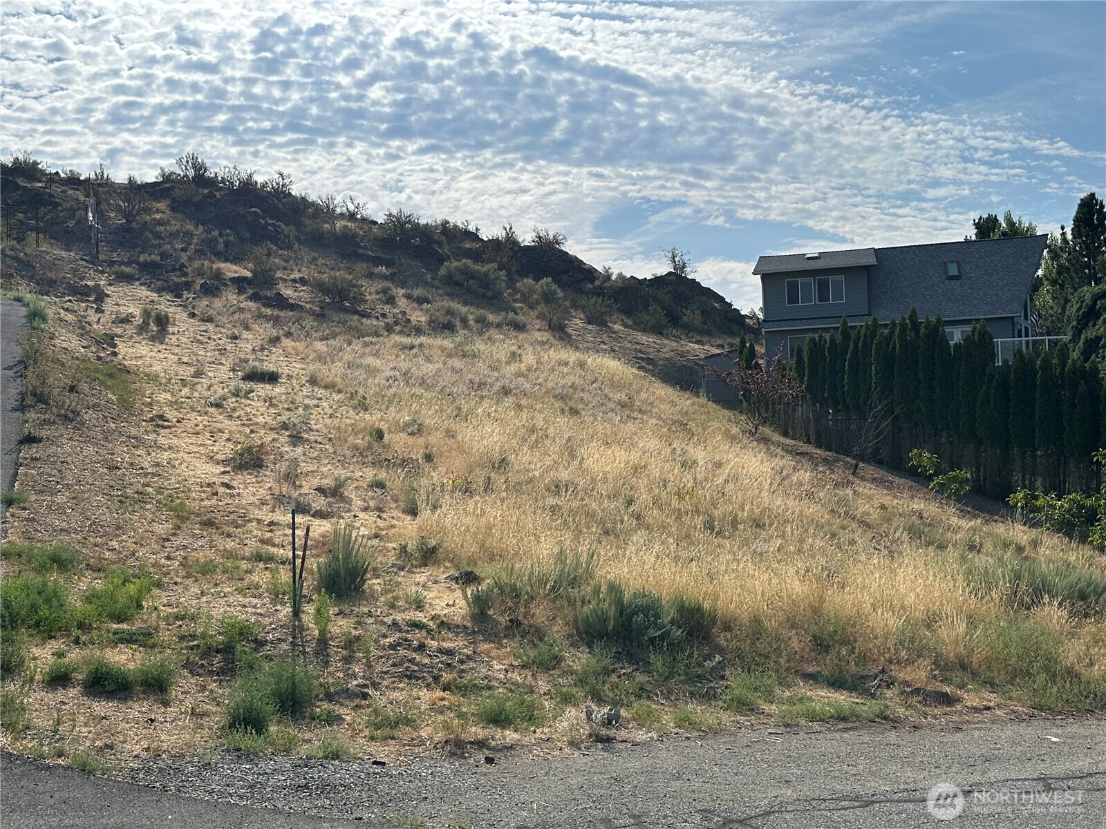 211 Pinnacle Place Property Photo 16