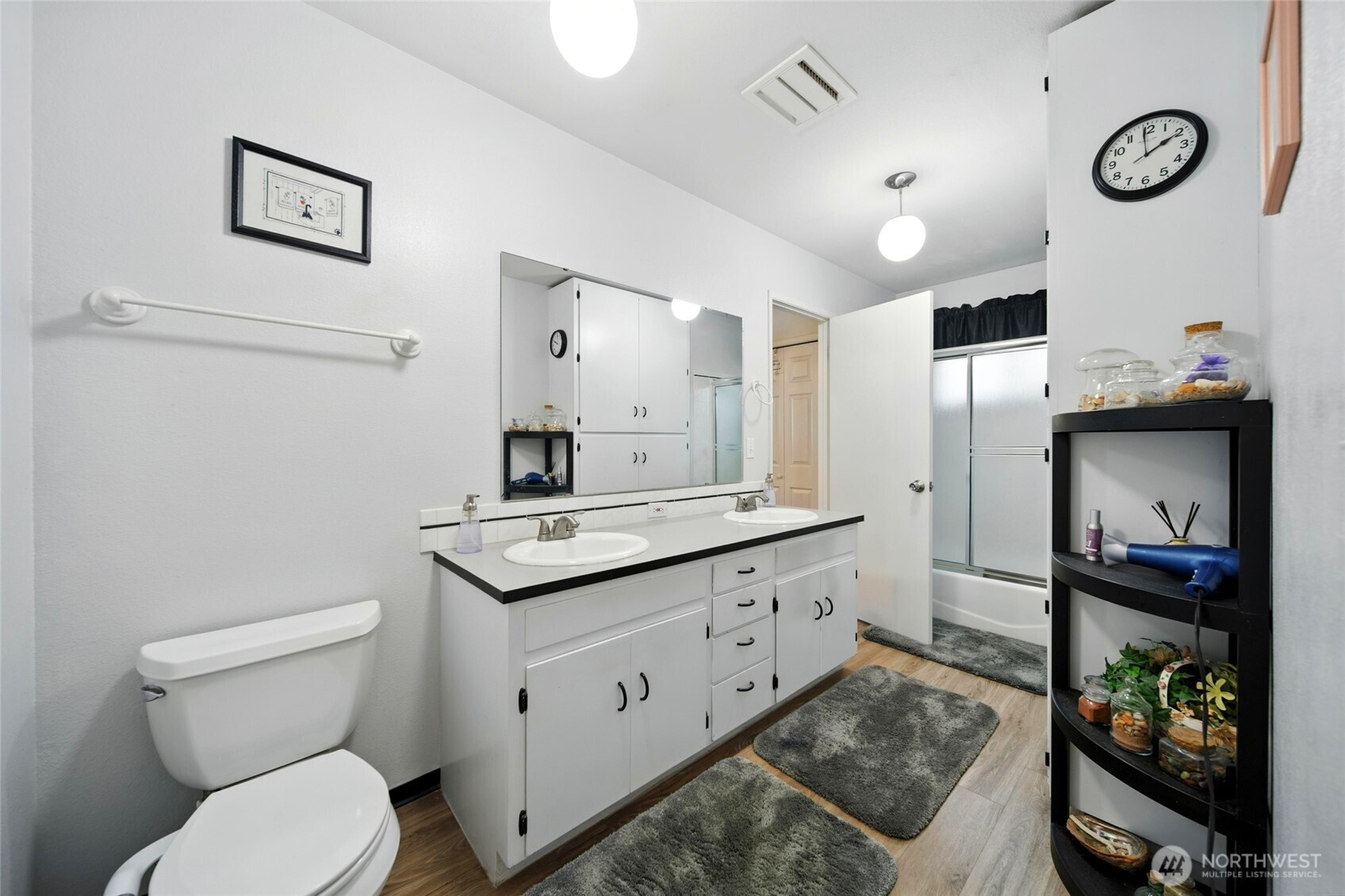 826 Jacquelyn Street Property Photo 17