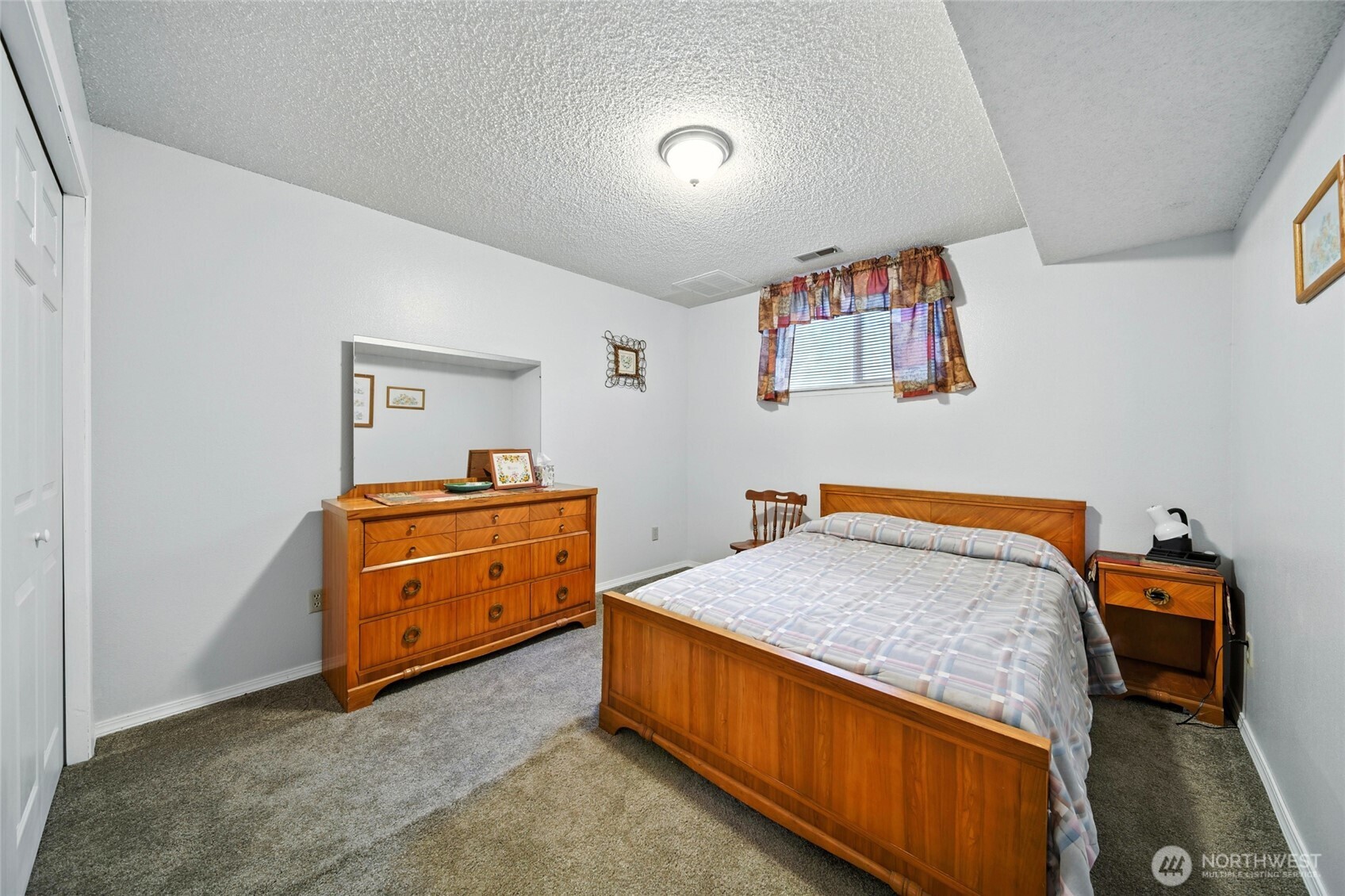 826 Jacquelyn Street Property Photo 24