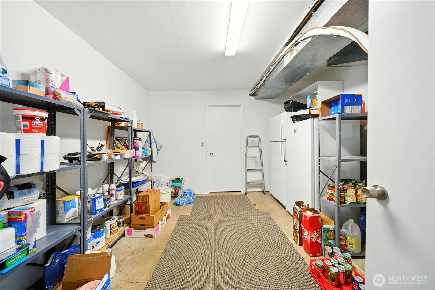 826 Jacquelyn Street Property Photo 28