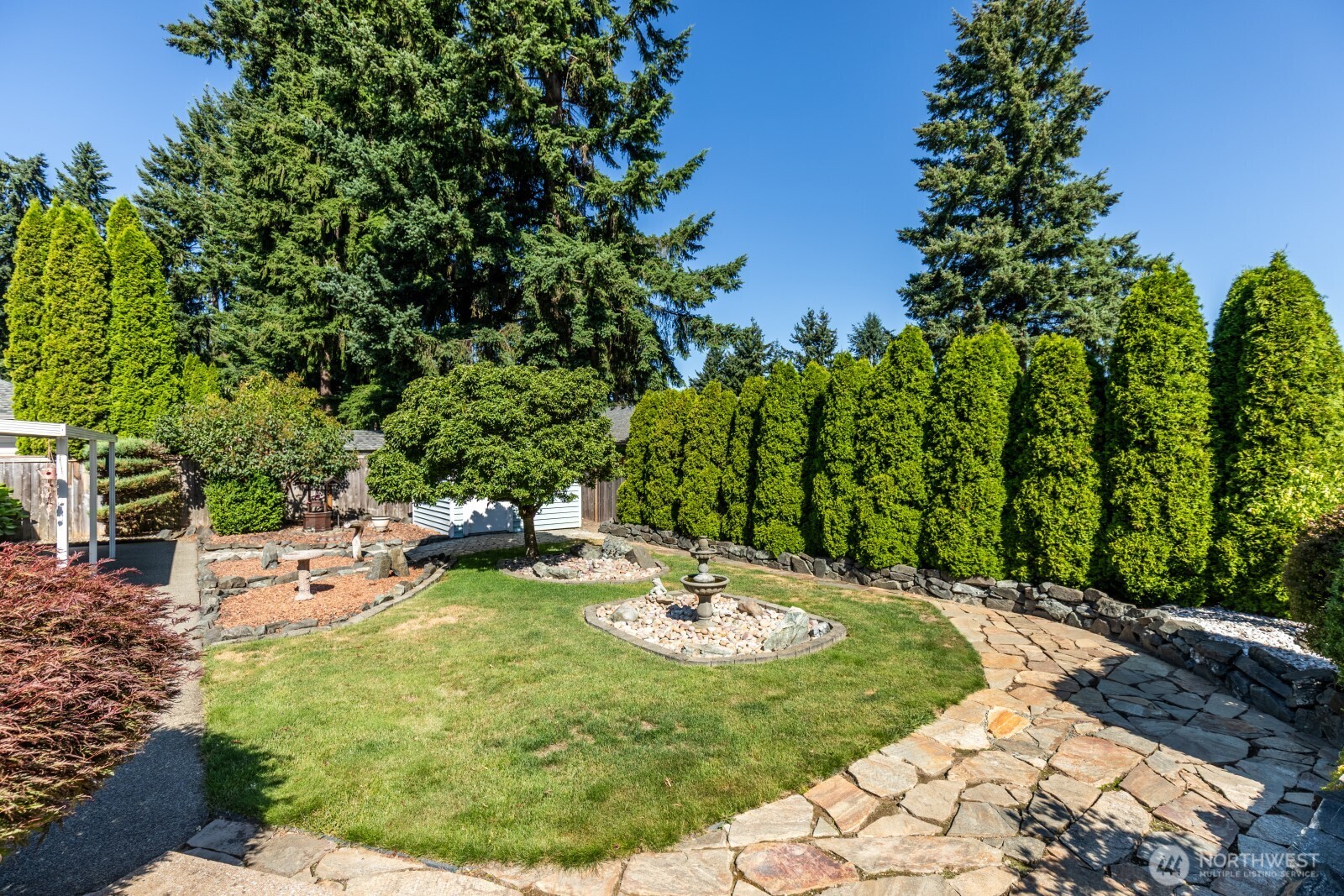 8911 223 Street Ct 14b Property Photo 14