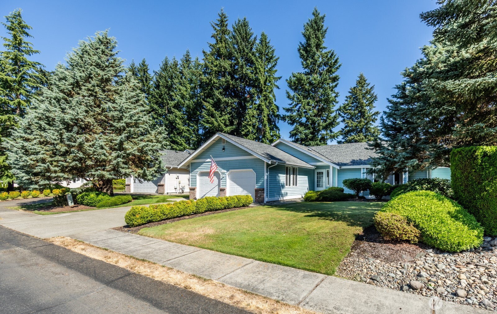 8911 223 Street Ct 14b Property Photo 15