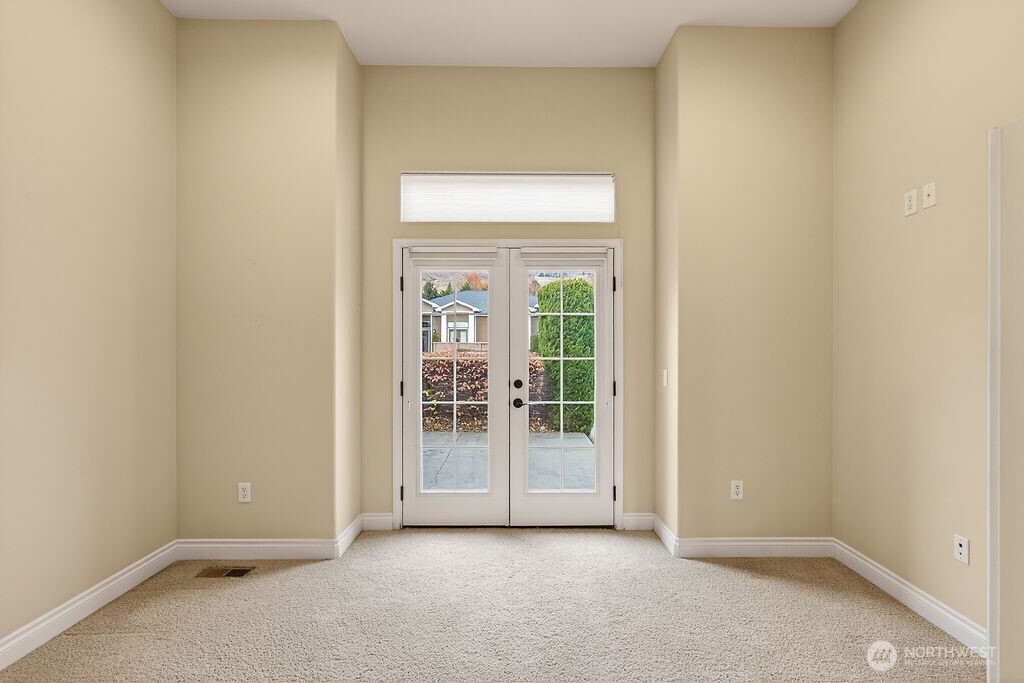 1845 Maple Street 26 Property Photo 24