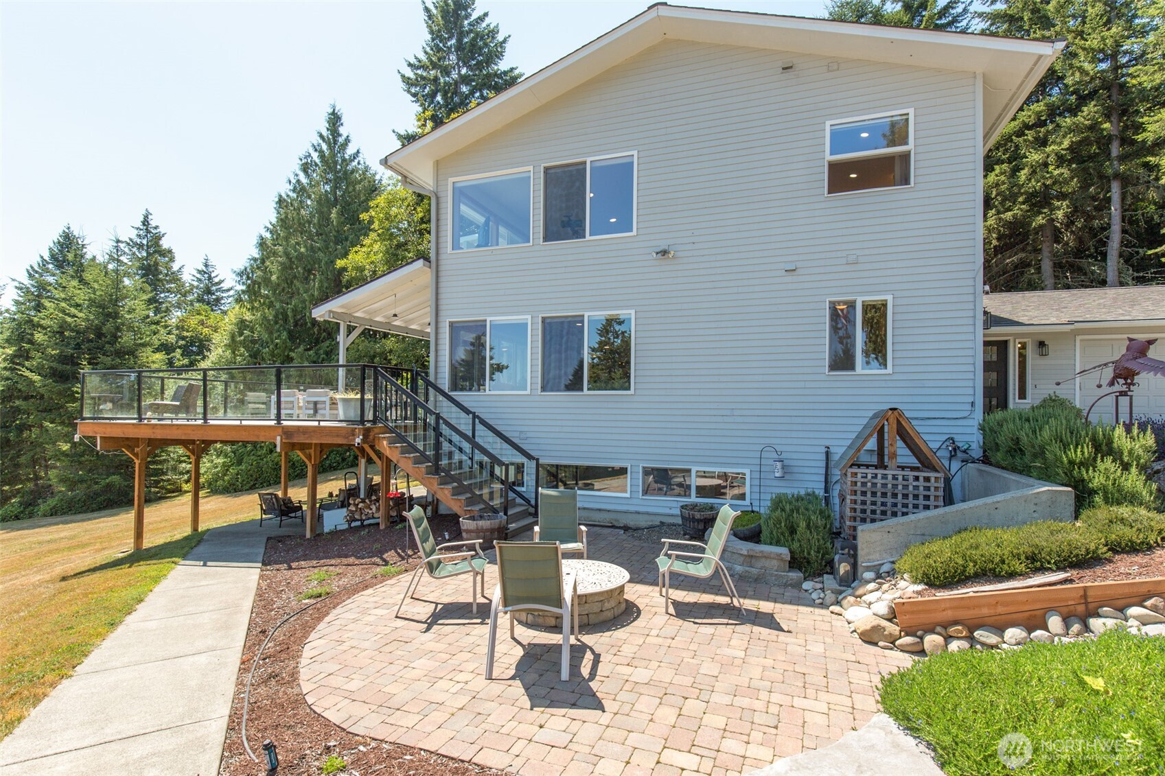 106 Seagull Drive Property Photo 2