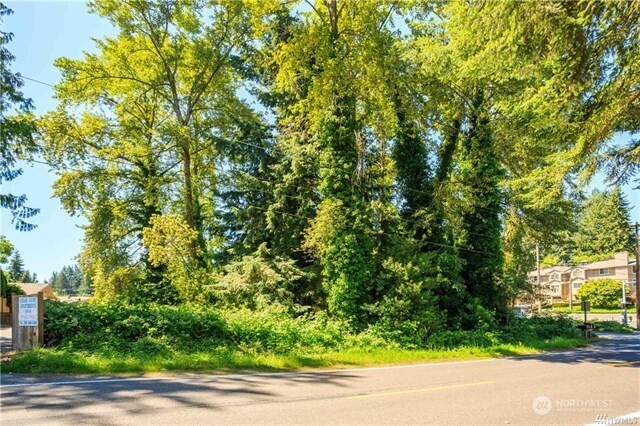 23601 Edmonds Way Property Photo 8