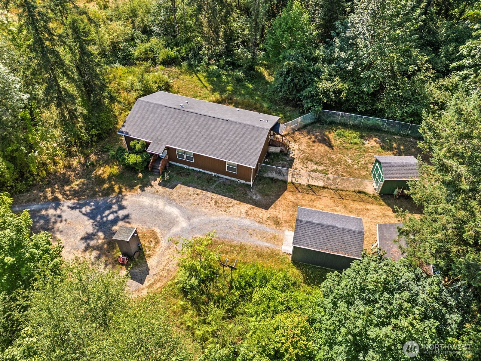 2437 140th Avenue Property Photo 1
