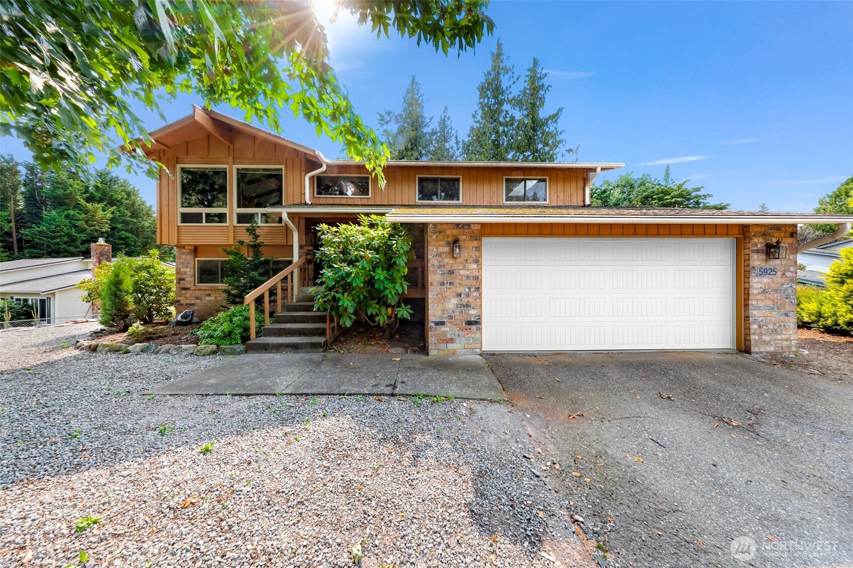 5925 Longdin Property Photo 1