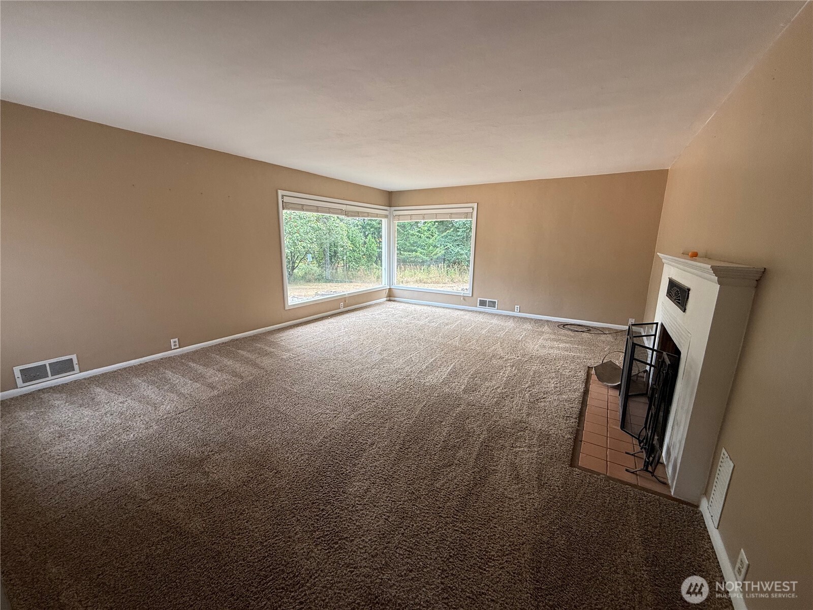 819 King Rd Property Photo 4