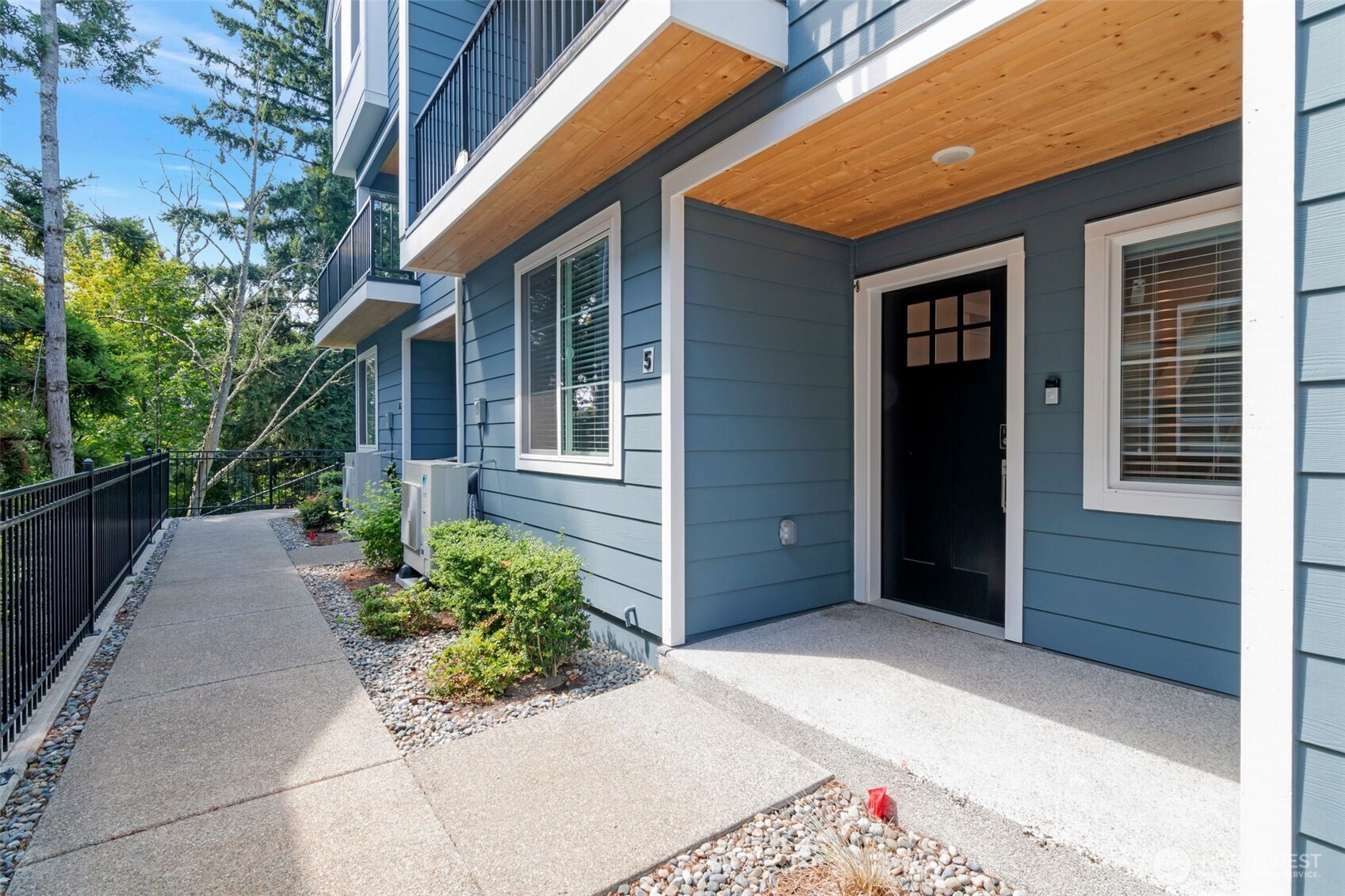 18782 67th Avenue 5 Property Photo 1