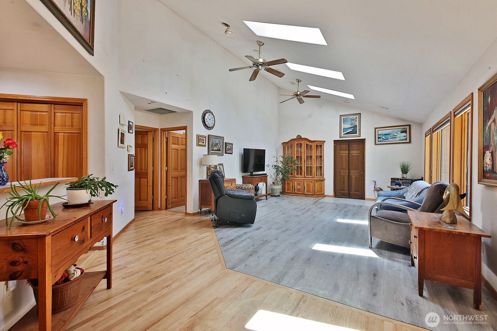 5772 Captain Vancouver Drive Property Photo 13