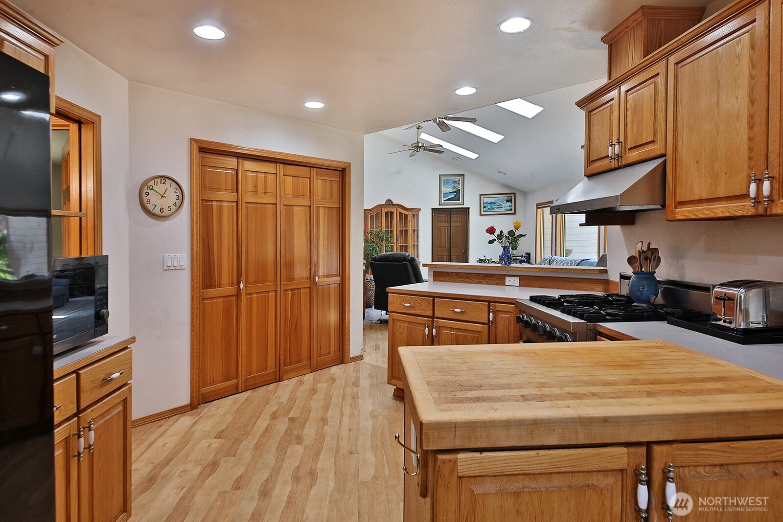 5772 Captain Vancouver Drive Property Photo 19