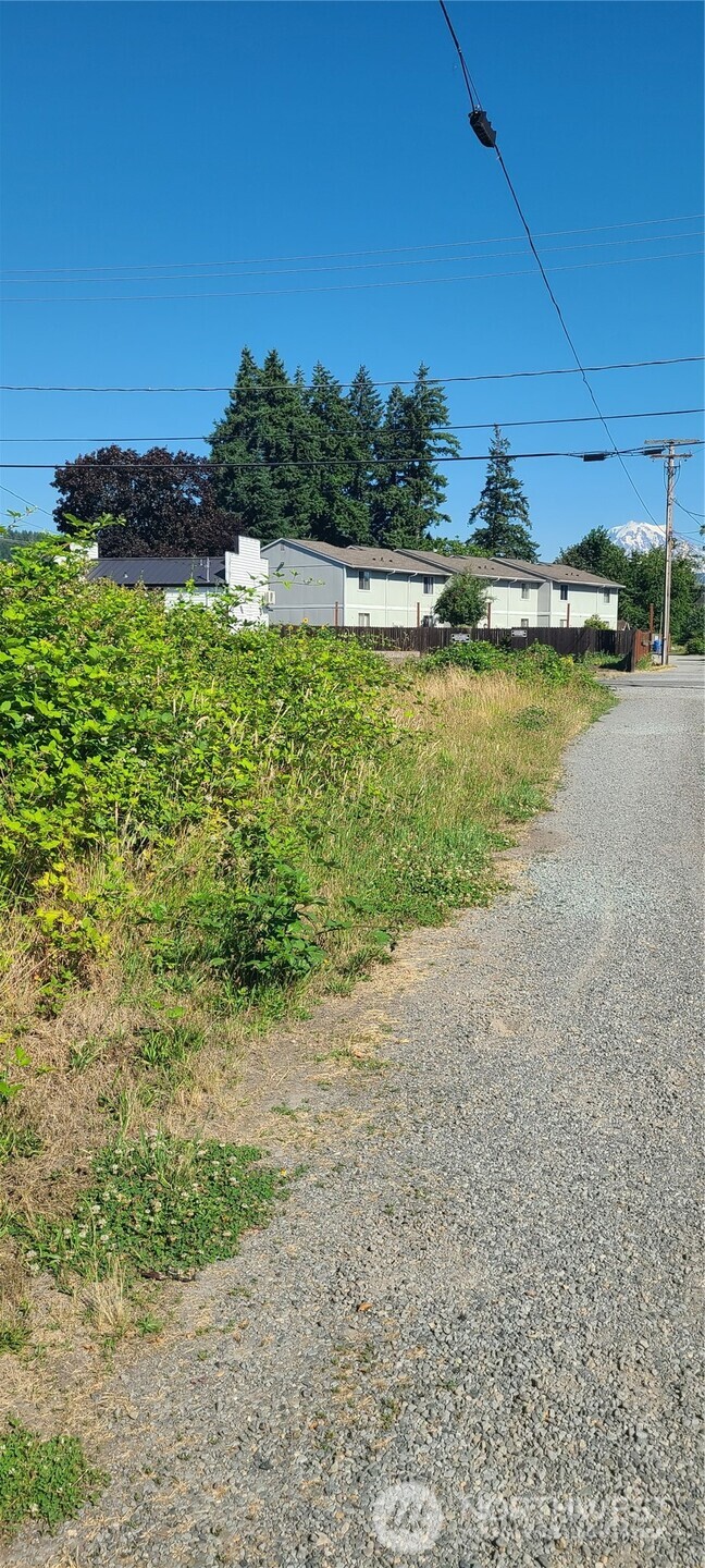 213 Bridge Street Property Photo 1