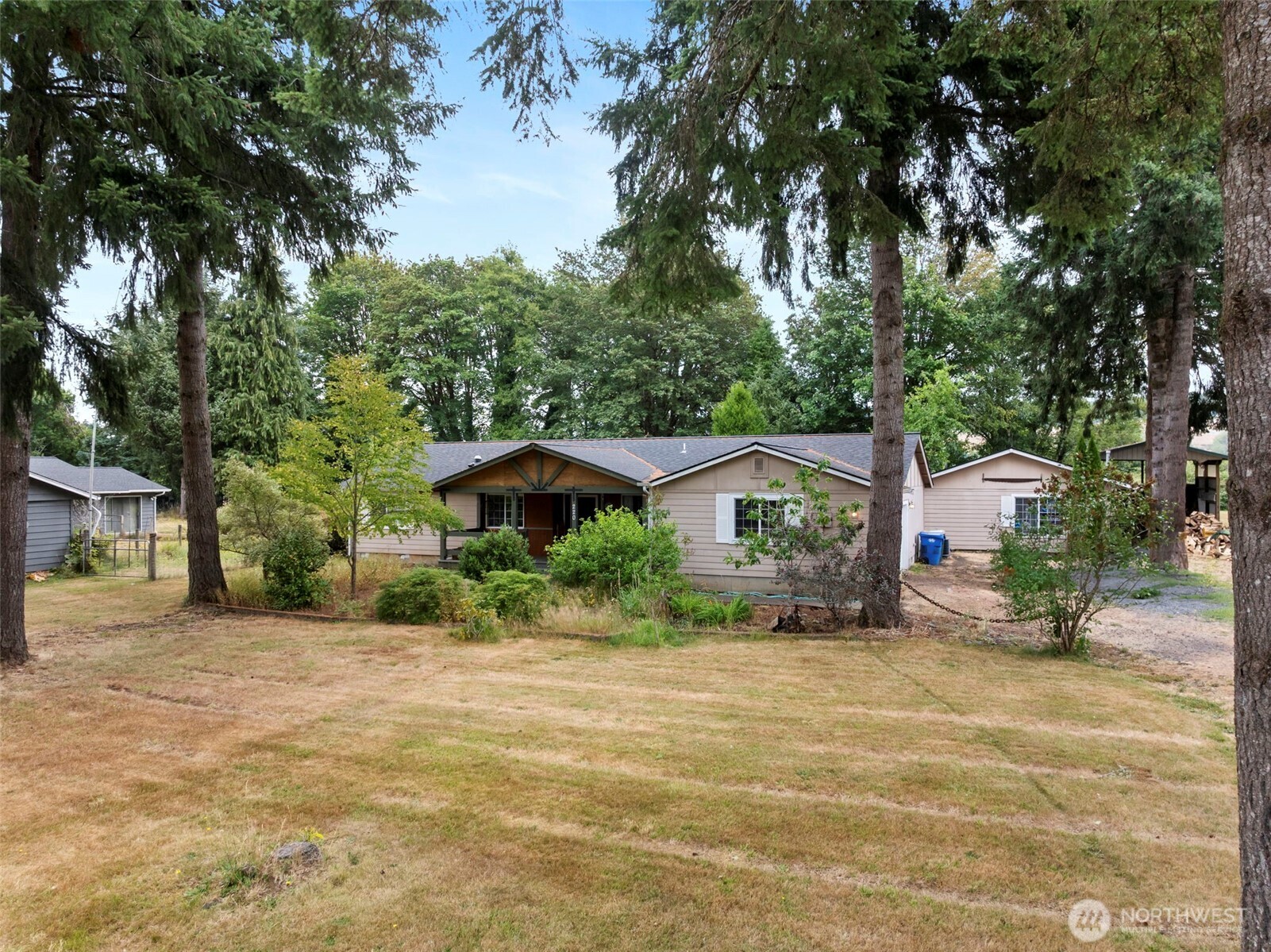 220 California Street Property Photo 1